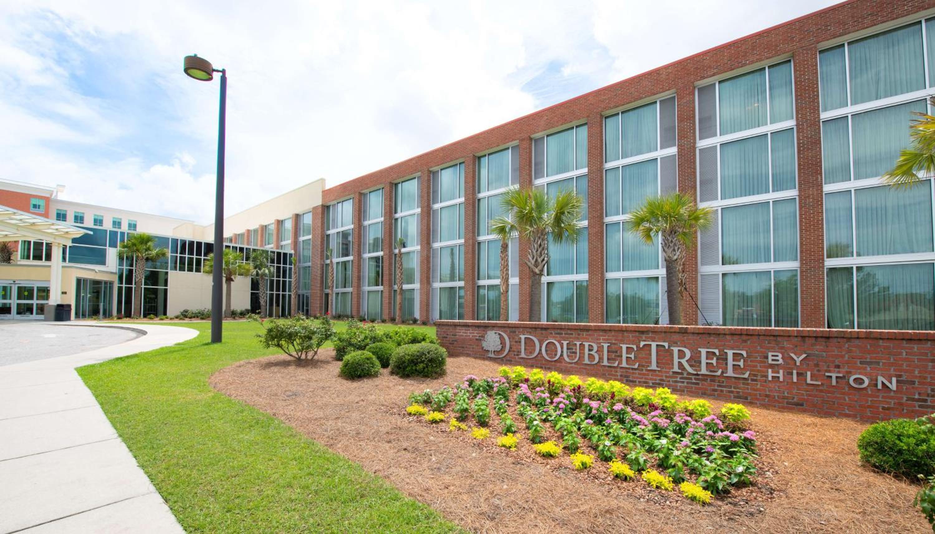 Hotel DoubleTree by Hilton Hotel & Suites Charleston Airport