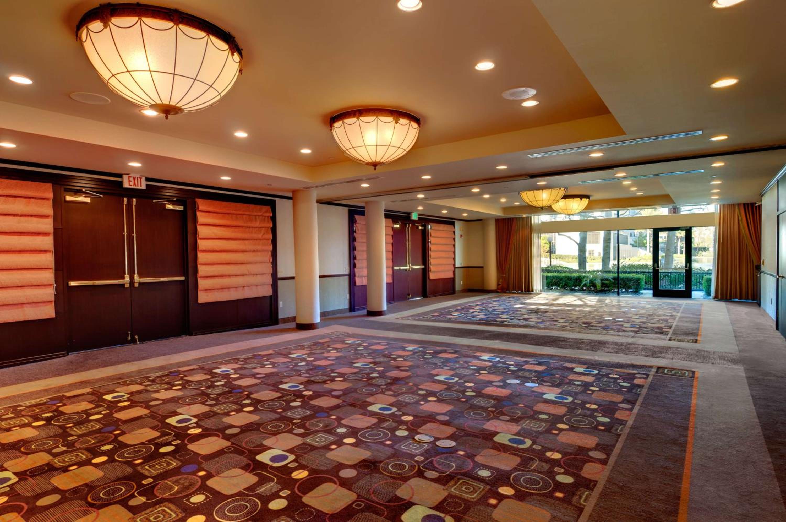 Santa Ana Vacations - DoubleTree by Hilton Orange County Airport - Property Image 19