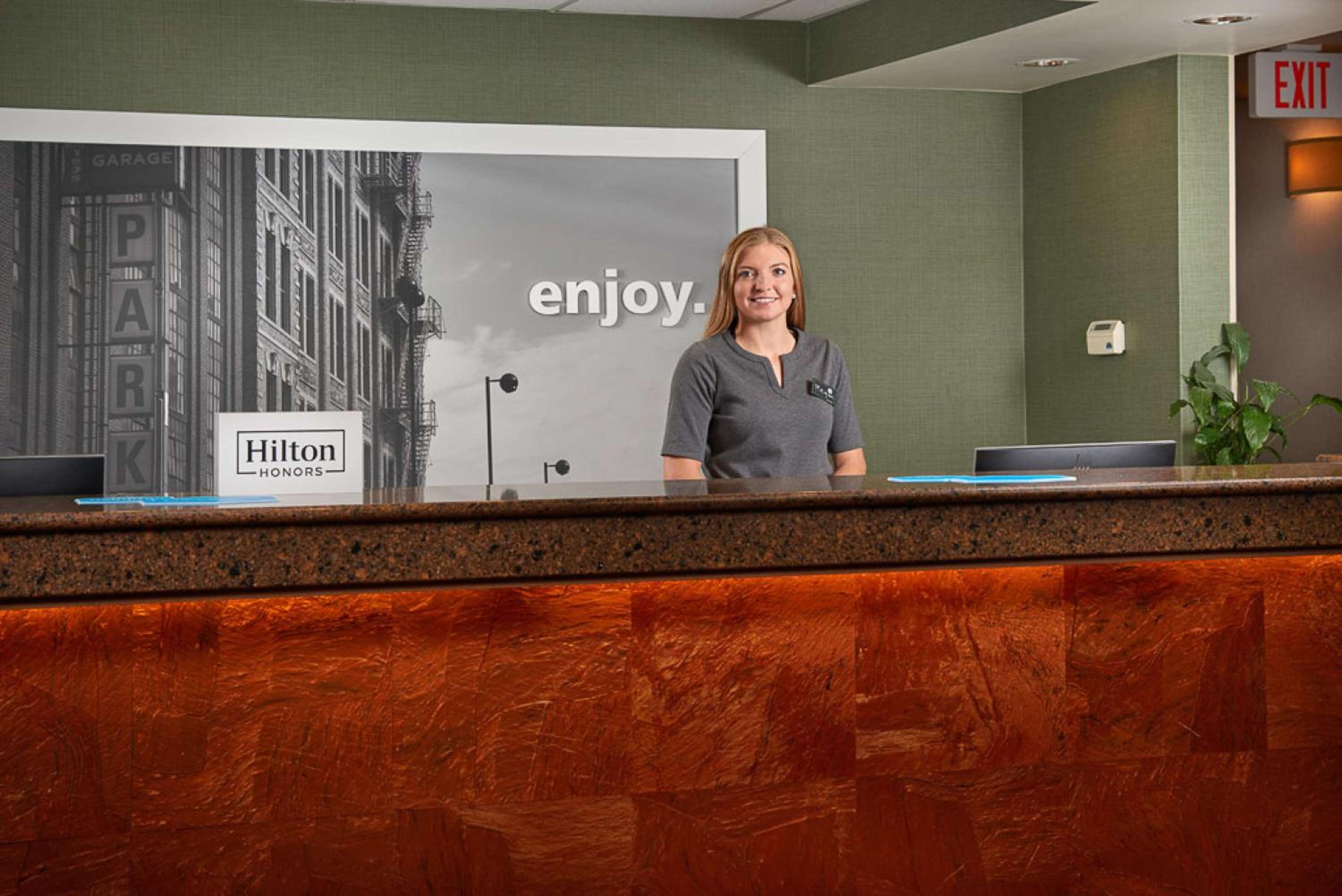 Butte Vacations - Hampton Inn Butte - Property Image 1
