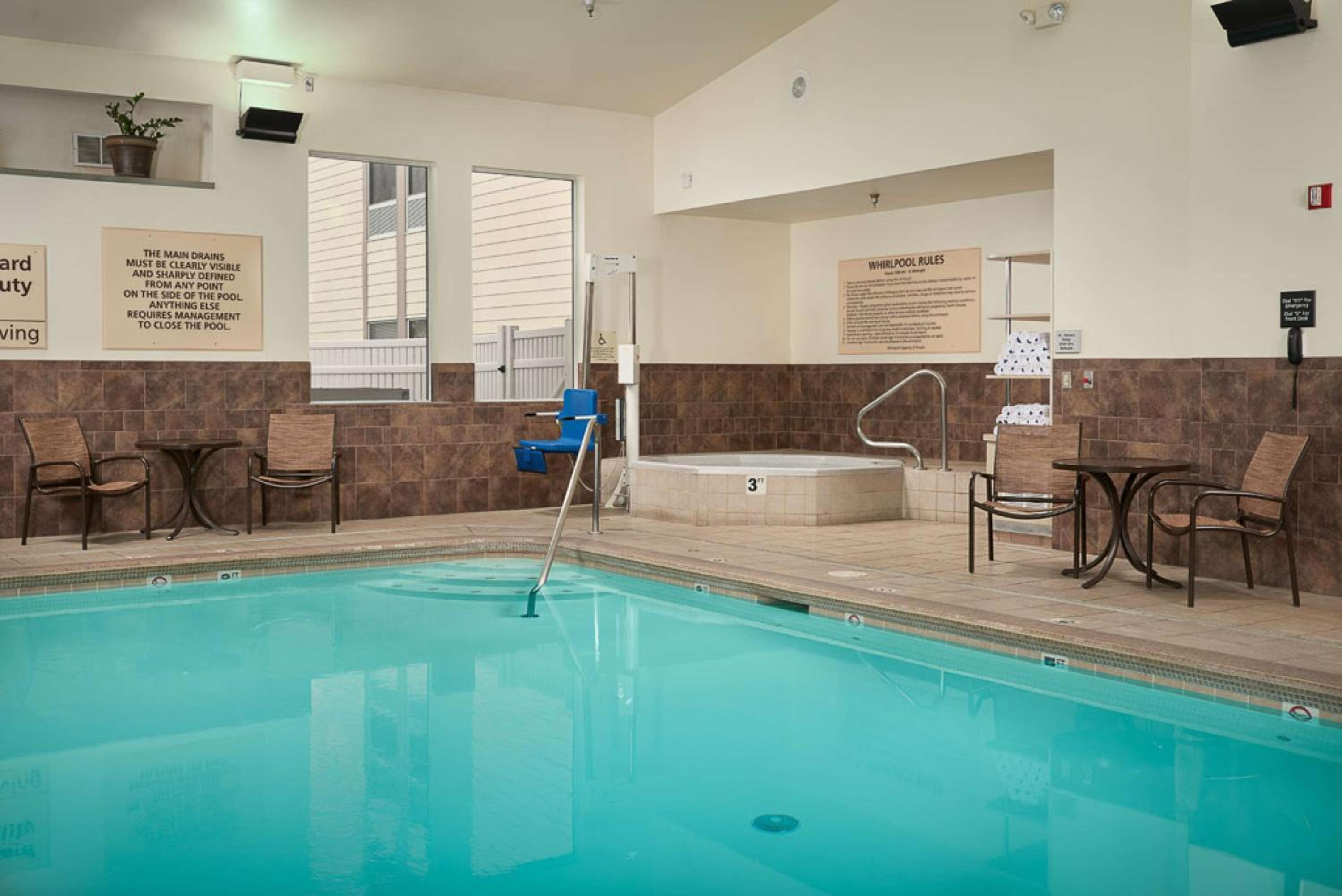 Butte Vacations - Hampton Inn Butte - Property Image 4