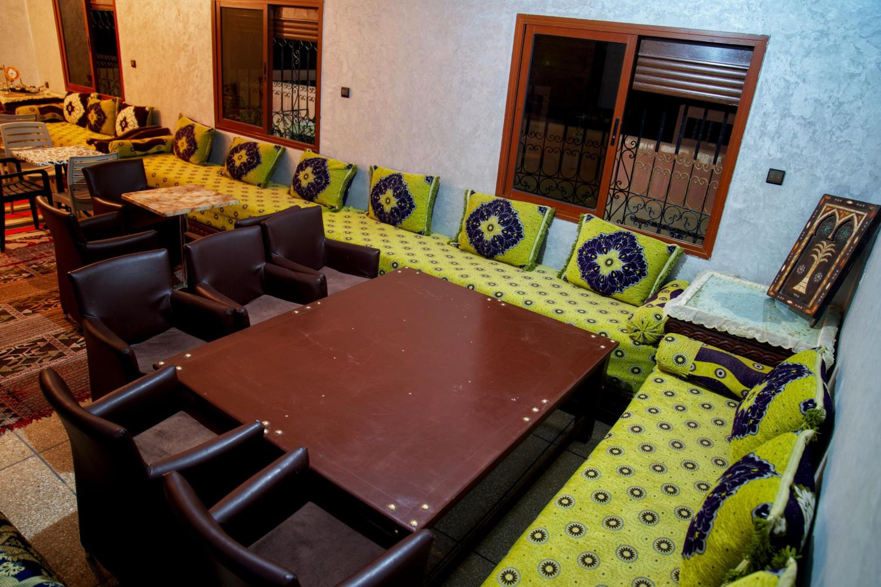 lounge