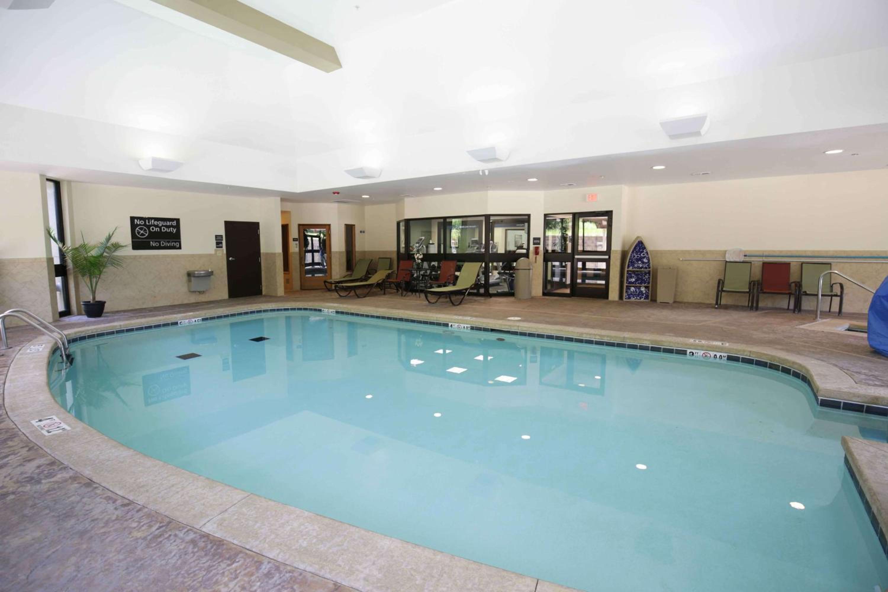 McAlester Vacations - Hampton Inn  Suites McAlester - Property Image 3
