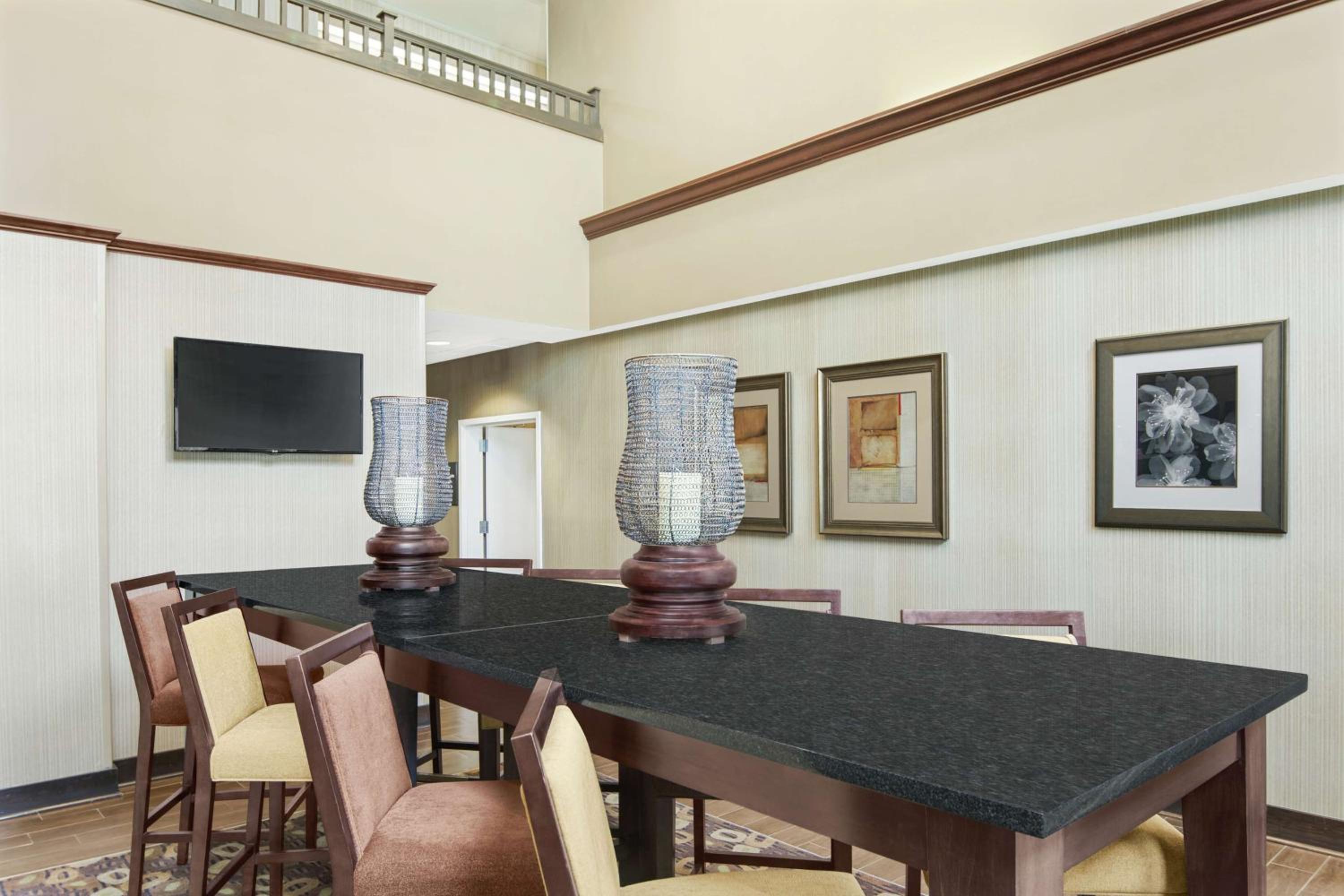 Thomasville Vacations - Hampton Inn Thomasville - Property Image 2
