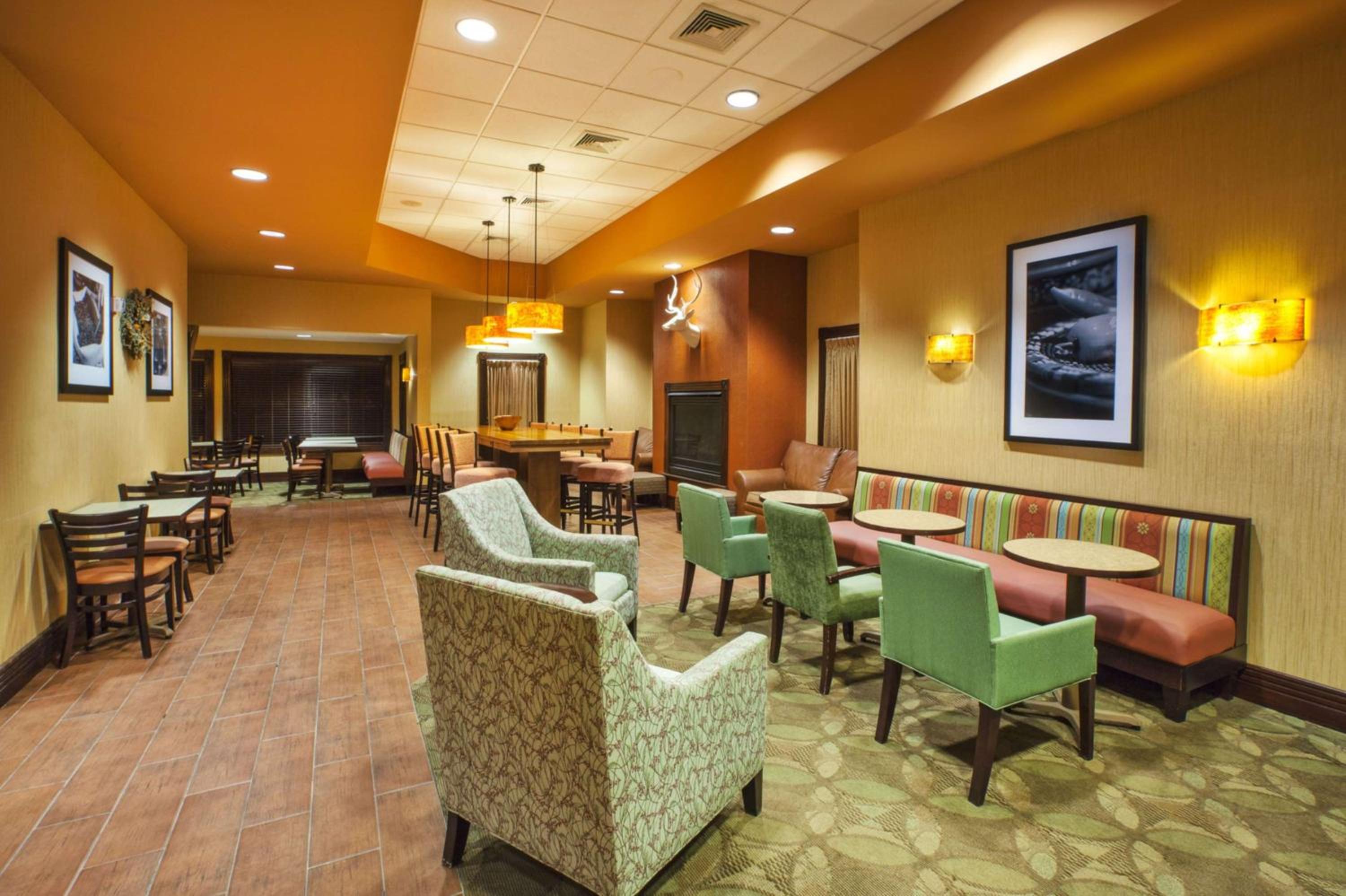 Gaylord Vacations - Hampton Inn Gaylord - Property Image 5