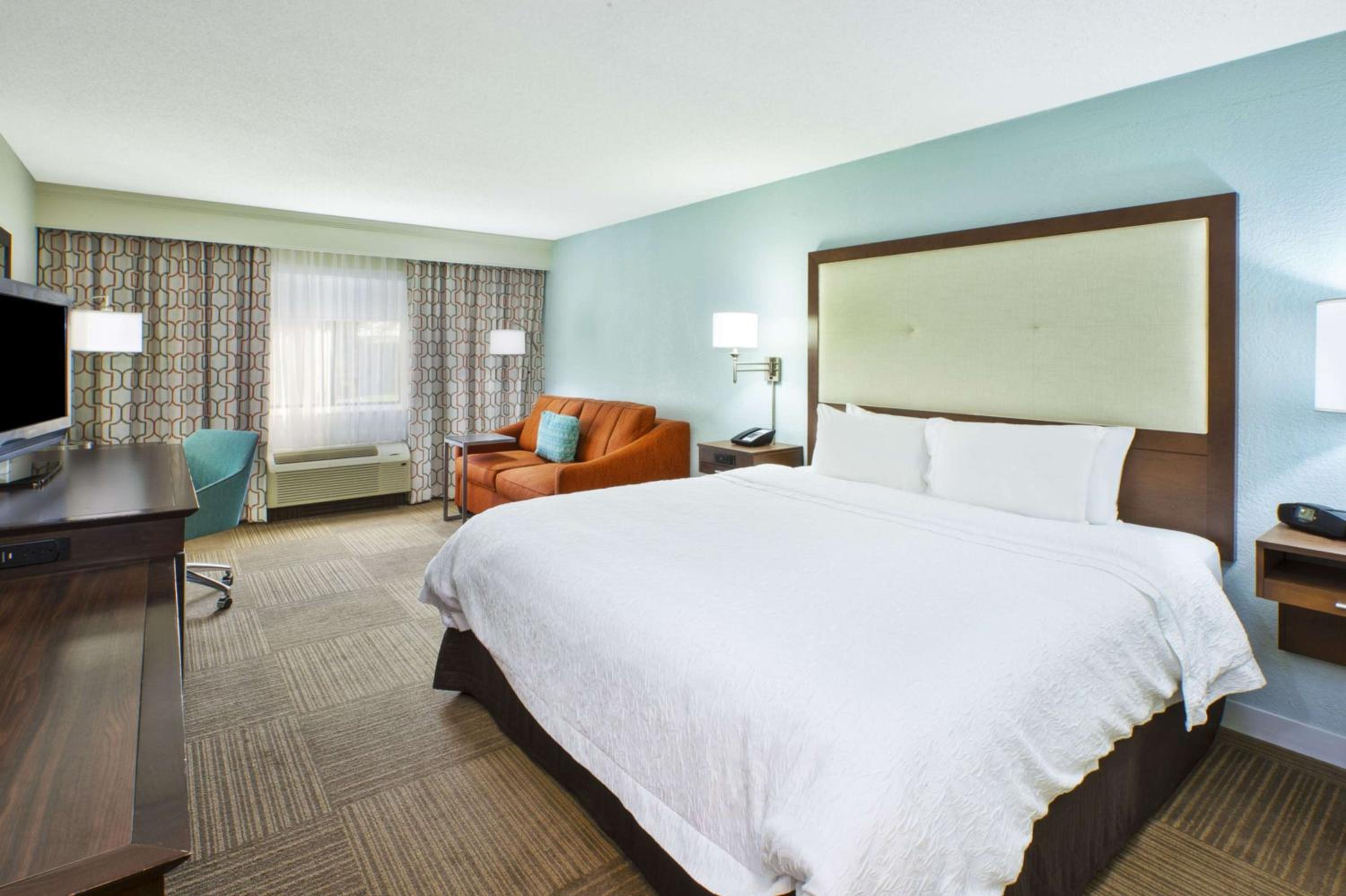 Gaylord Vacations - Hampton Inn Gaylord - Property Image 2
