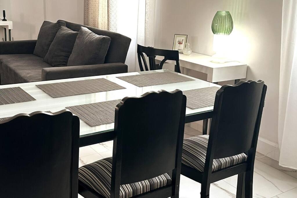 Atelier, an athenian apartment
