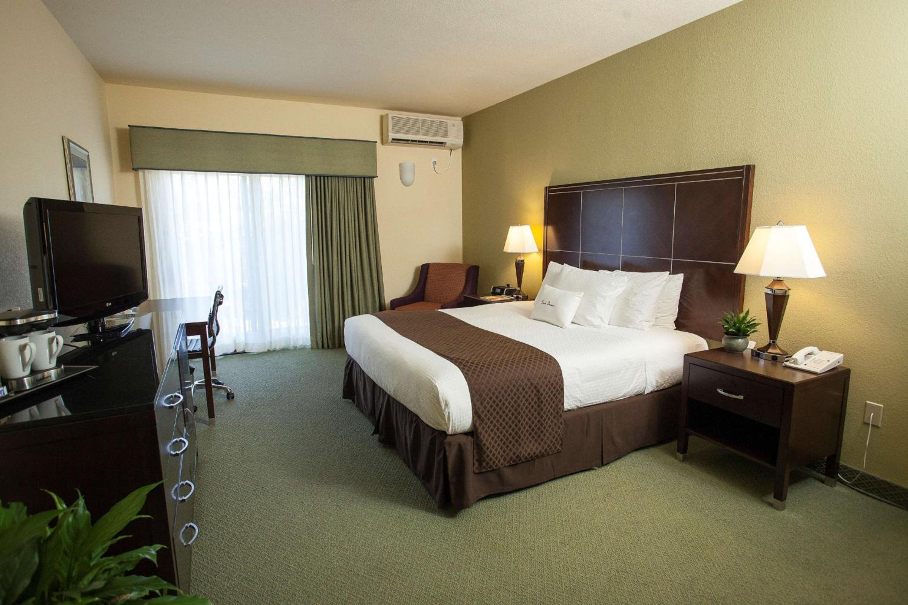 DoubleTree by Hilton Napa Valley - American Canyon - Property Image 12
