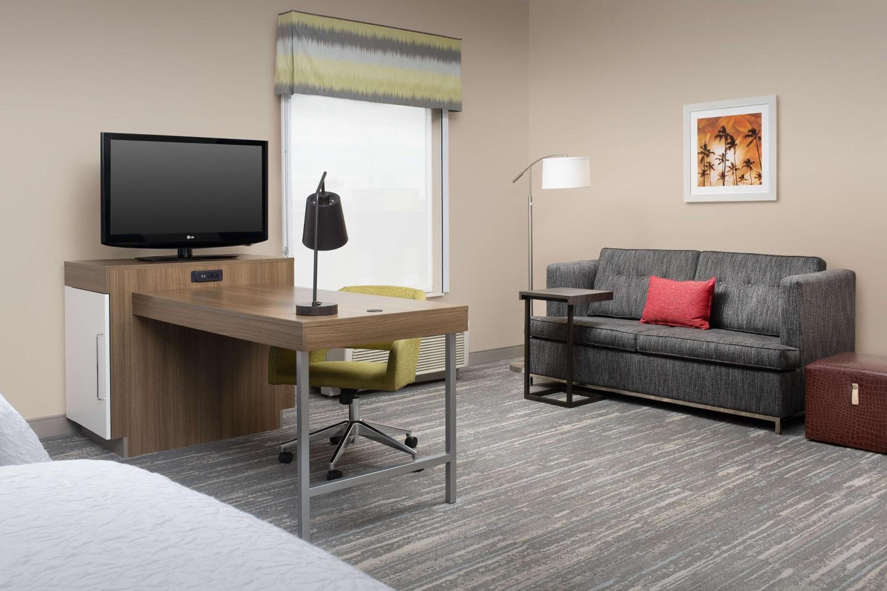 Lake City Vacations - Hampton Inn  Suites Lake City - Property Image 5