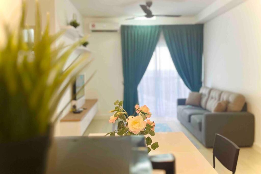 Alanis Residence 3BR FREE WIFI + NETFLIX photo 8