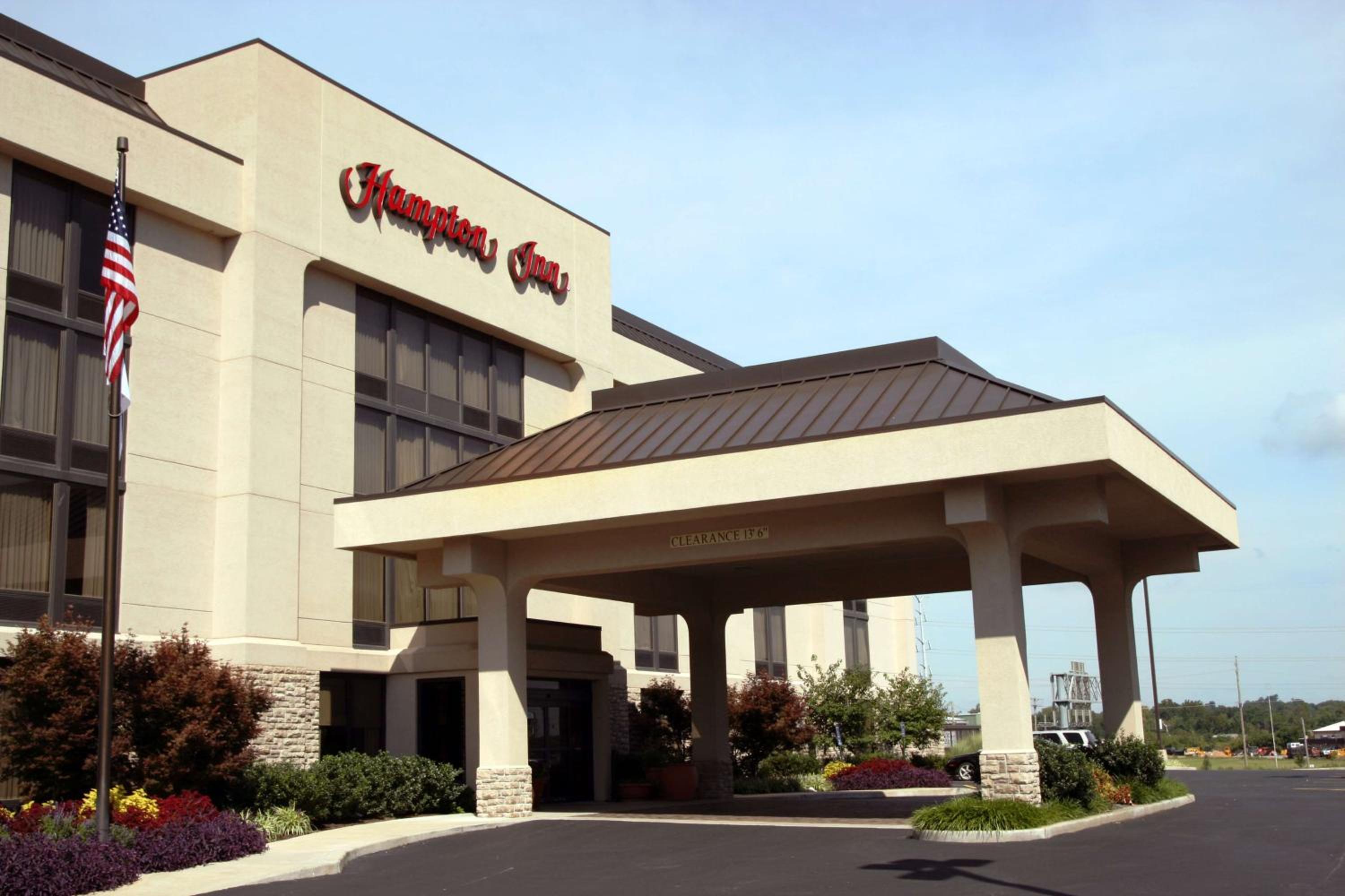 St Louis Vacations - Hampton Inn St. Louis Southwest - Property Image 1