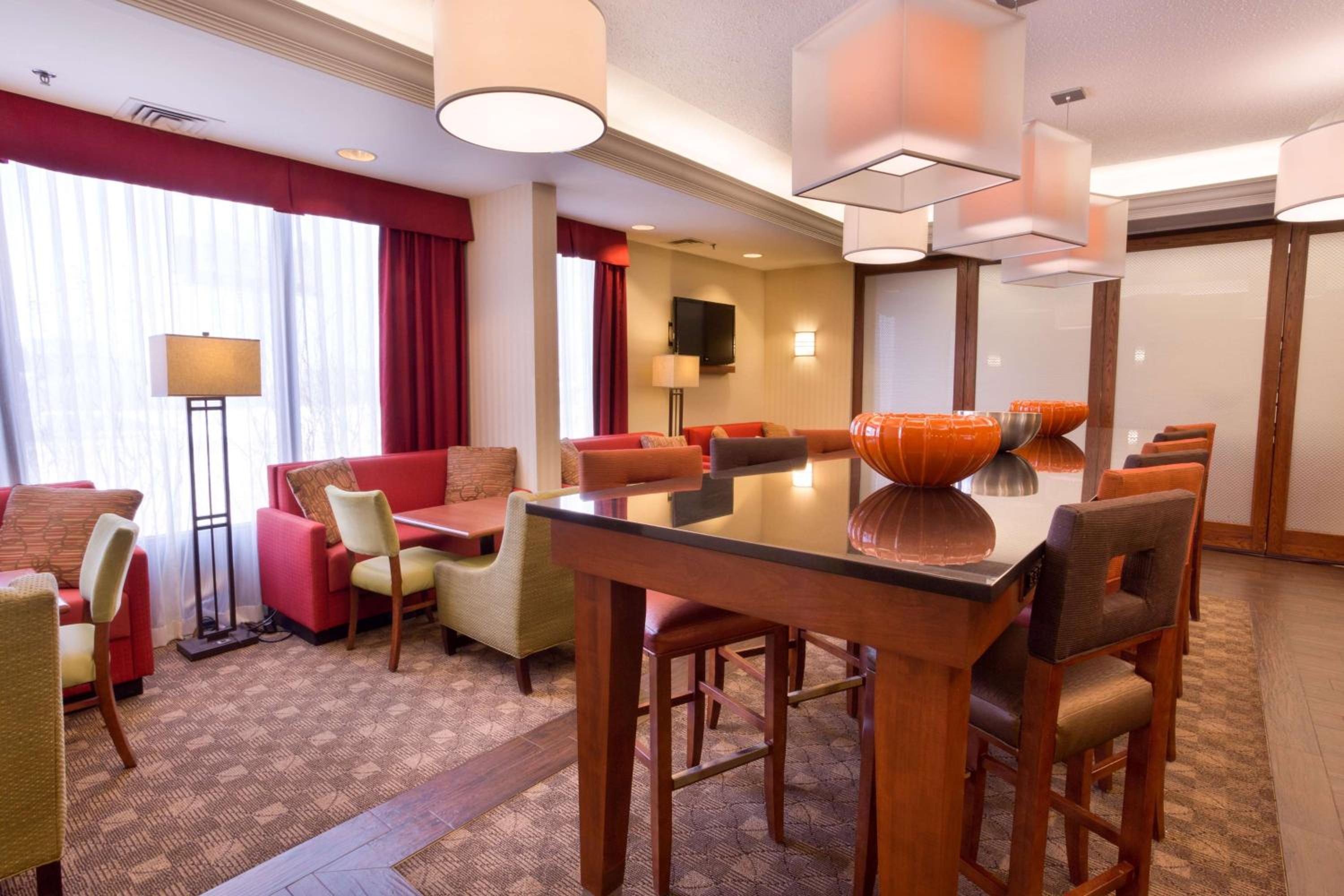 St Louis Vacations - Hampton Inn St. Louis Southwest - Property Image 3