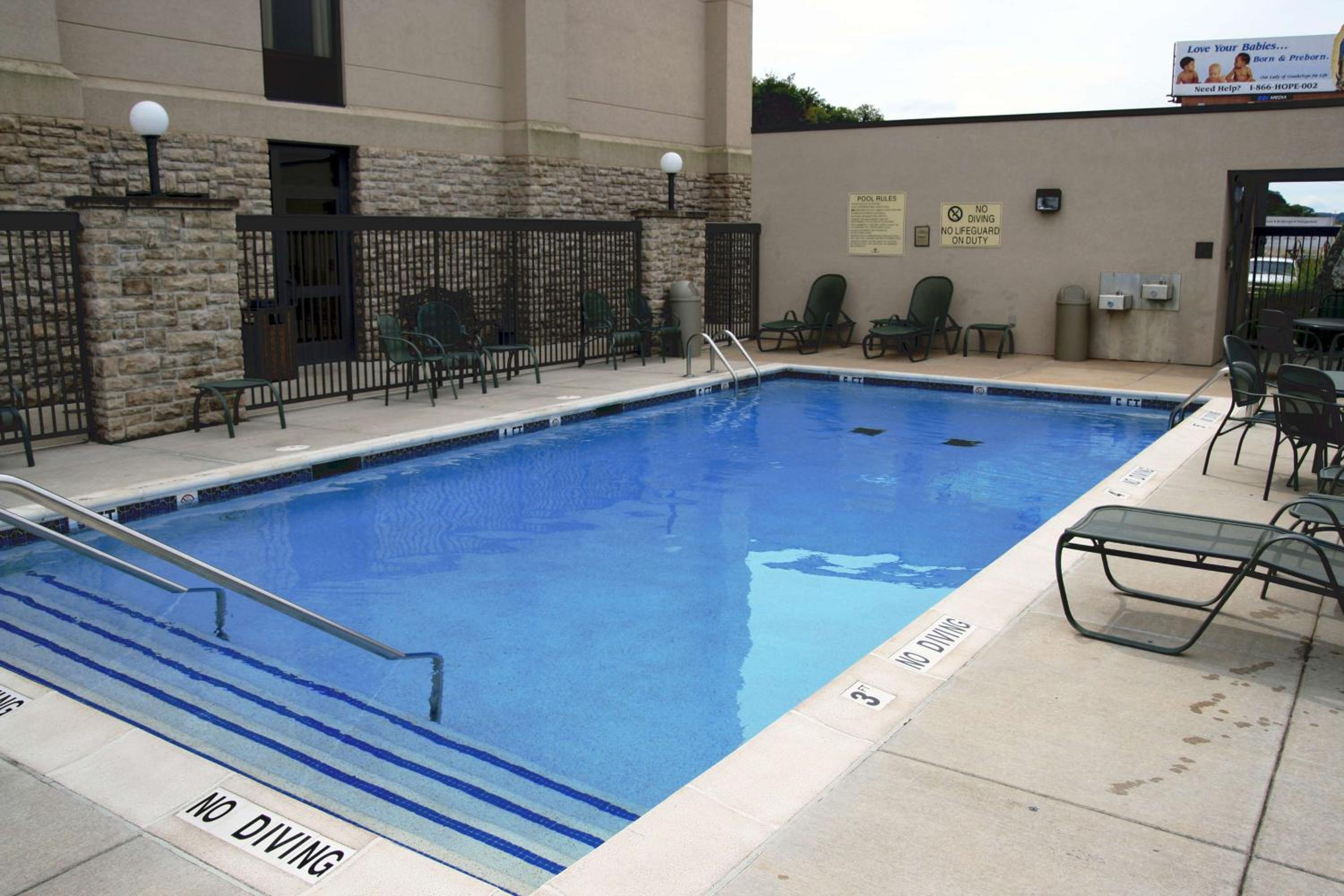 St Louis Vacations - Hampton Inn St. Louis Southwest - Property Image 4