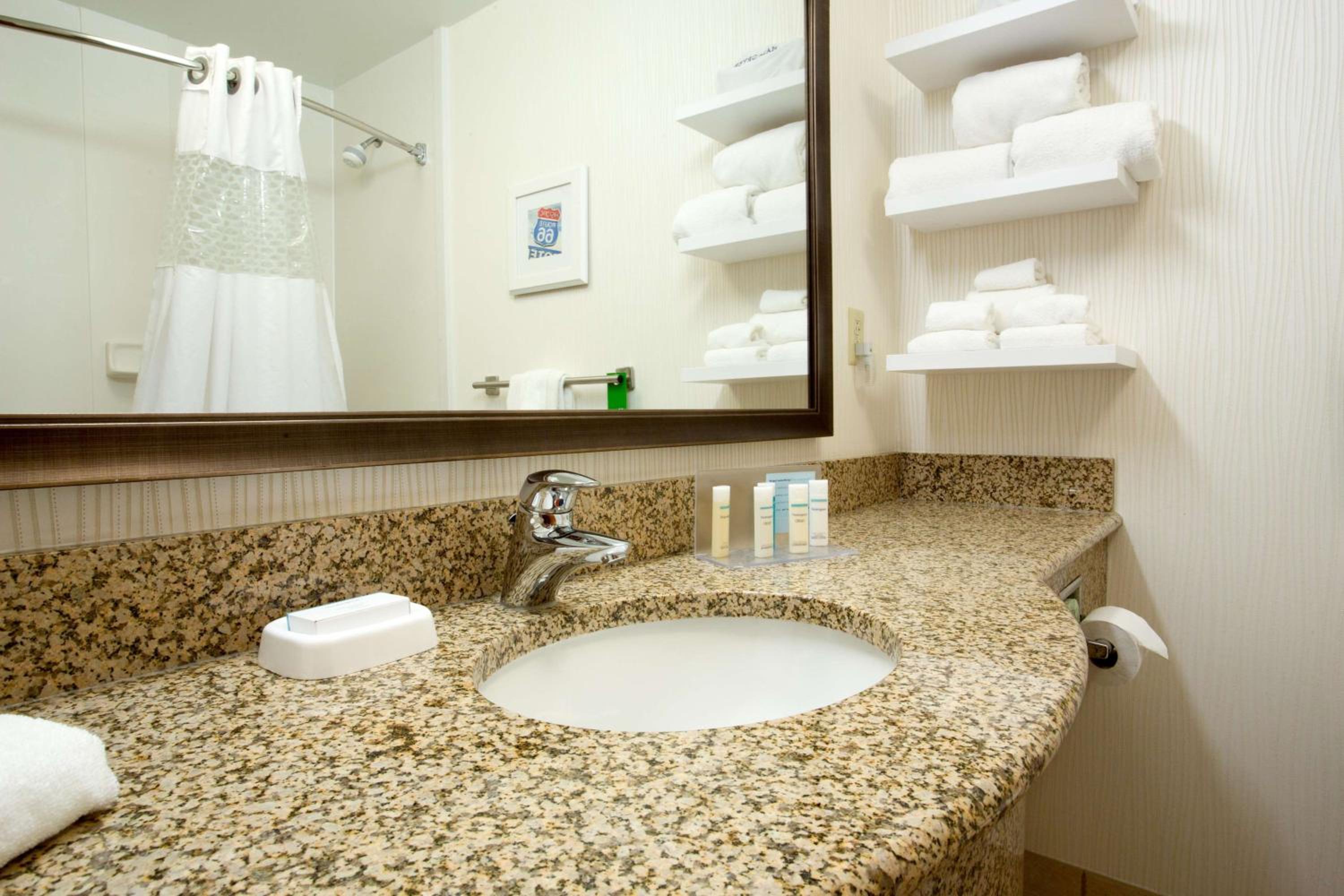 Hampton Inn St. Louis Southwest - Property Image 9