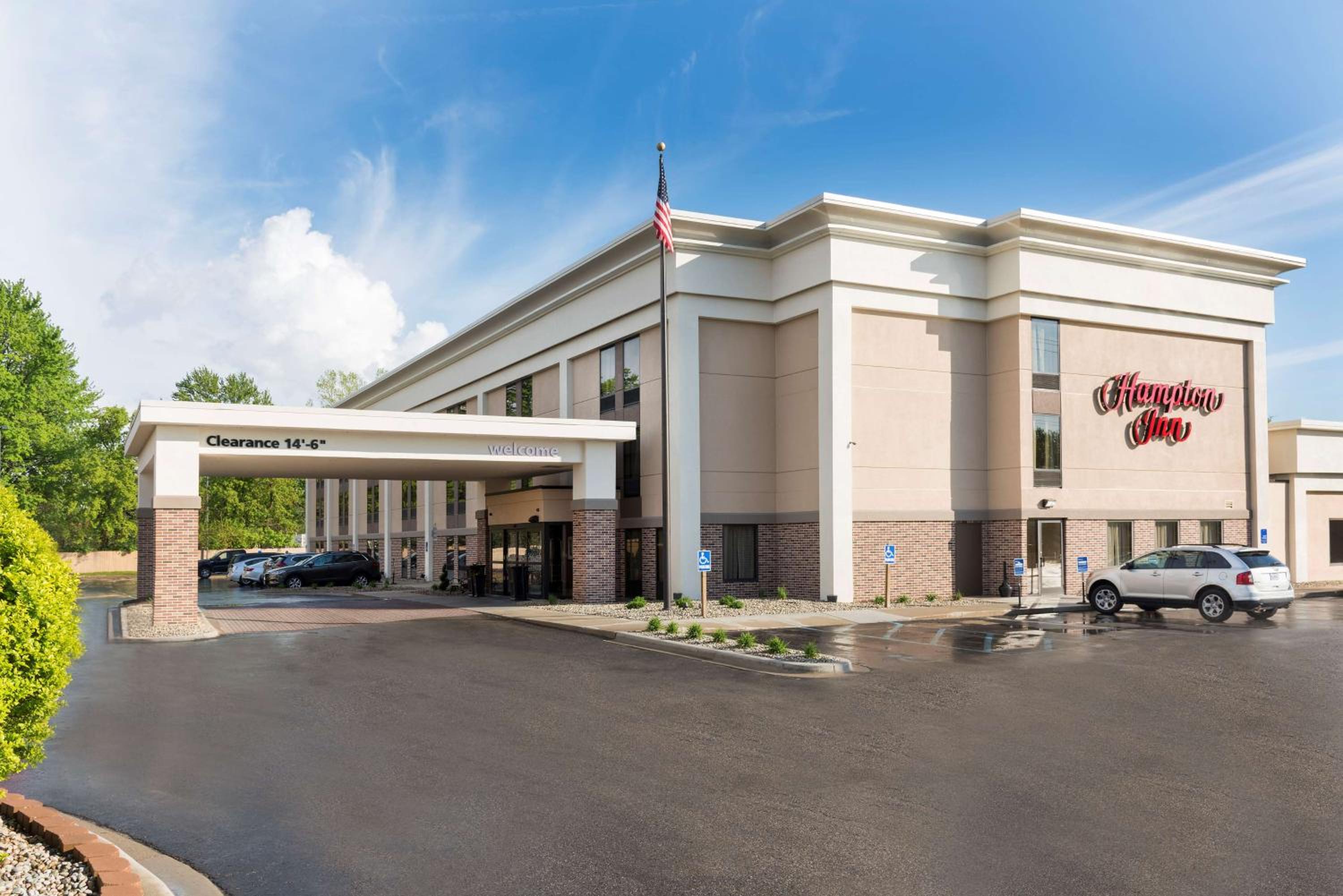 Port Huron Vacations - Hampton Inn Port Huron - Property Image 8