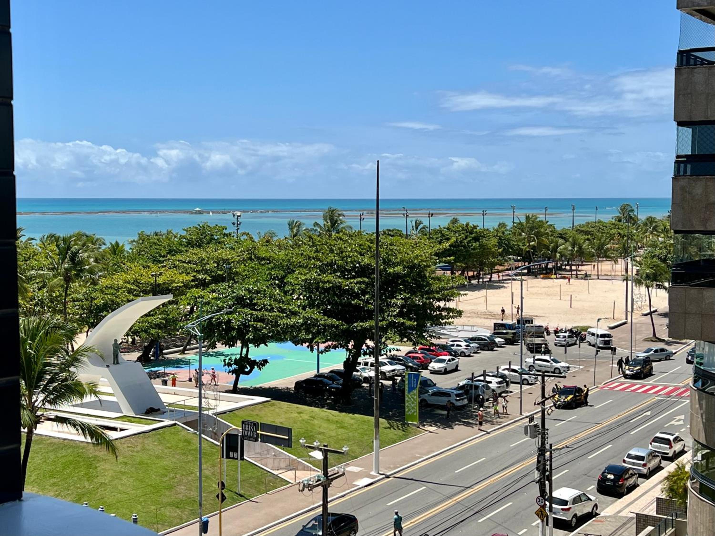 SEA TOWER 204 -Duplex Beira-Mar/quarto climatizado