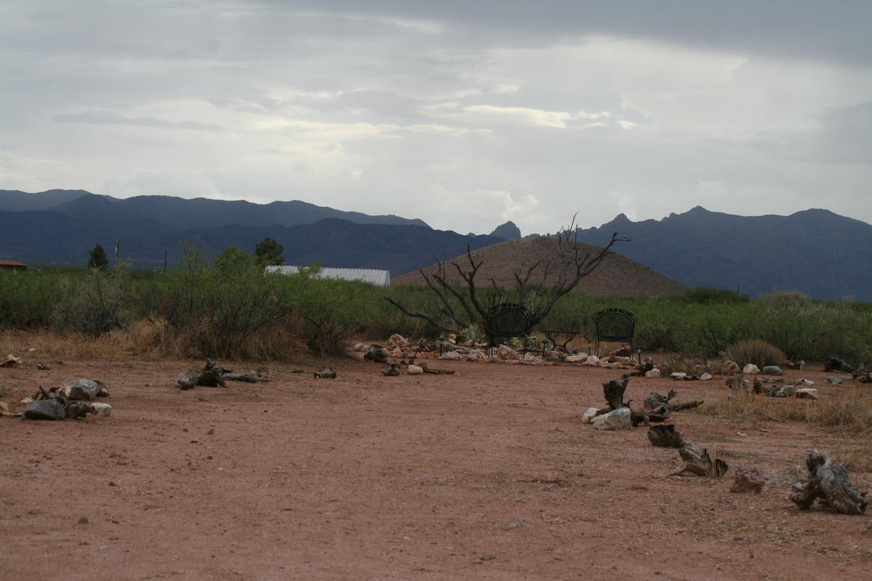 25 Acre Hummingbird Ranch Birdwatching/360 MTN Views/Dark Starry Nights/Arizona view 3
