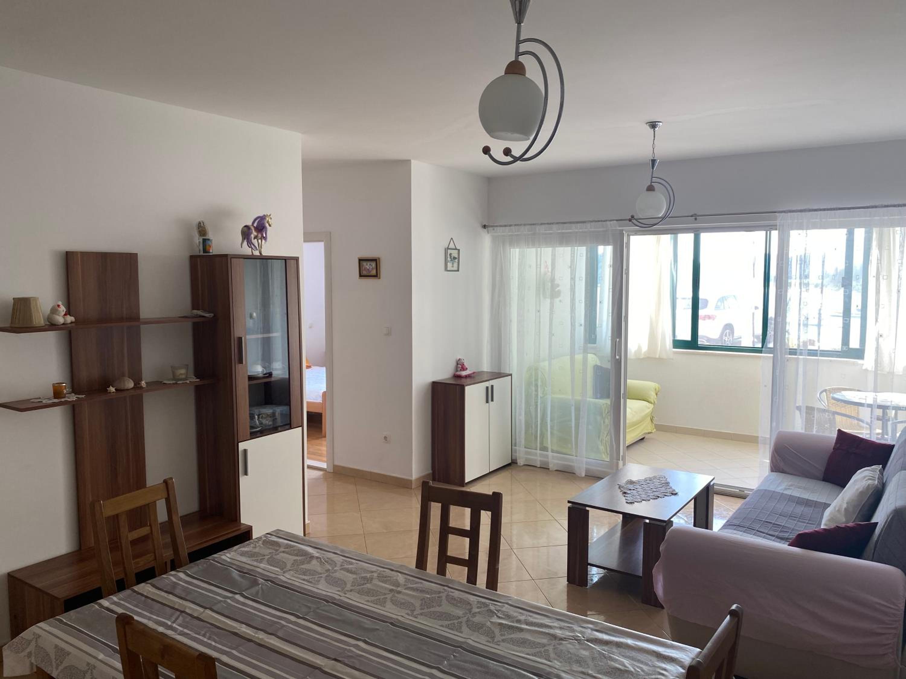 2 bed Comfy Gem: Functional, Ideal Location, Steps to the Beach view 3