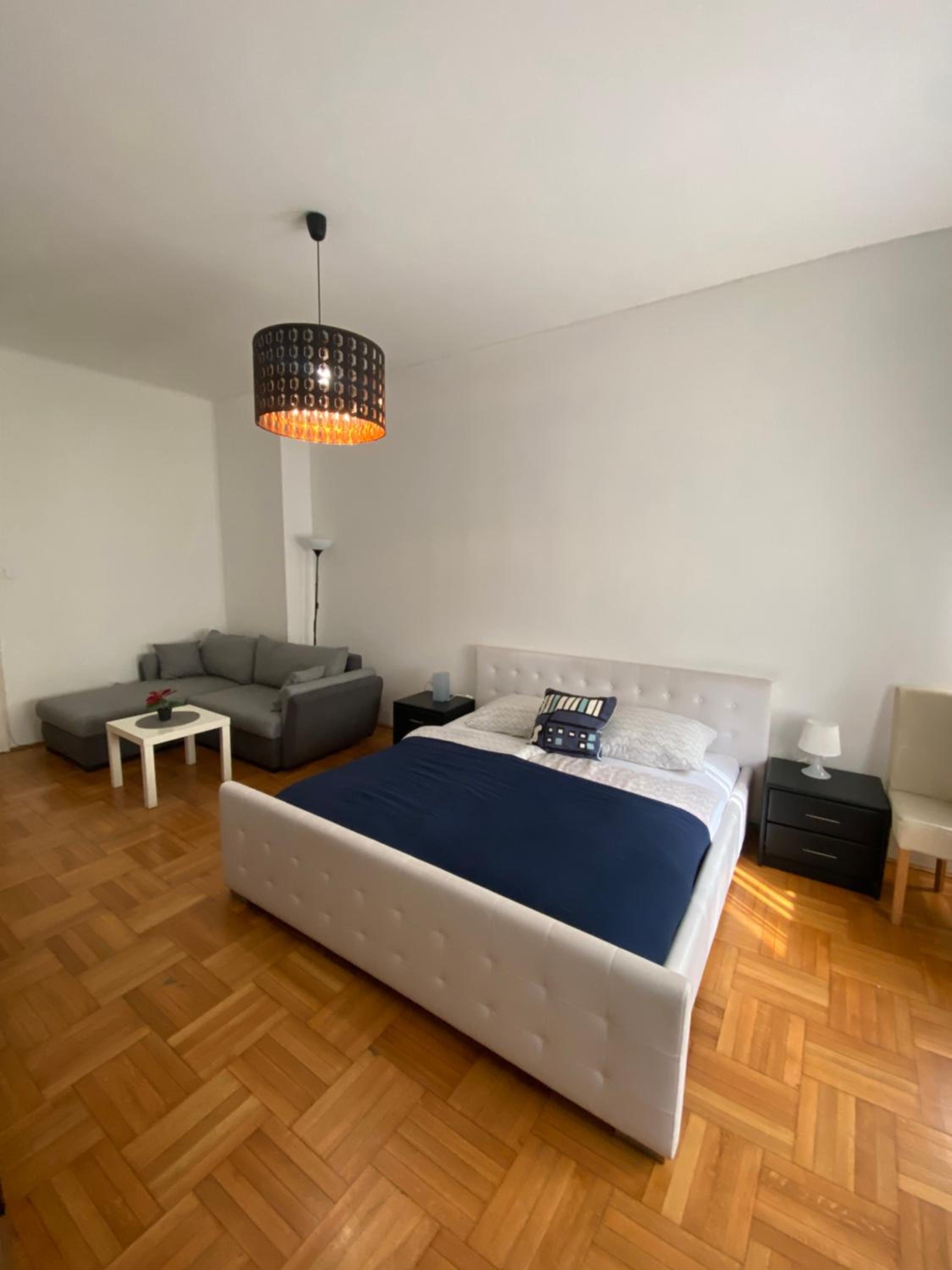 Promenade Guesthouse near the Danube