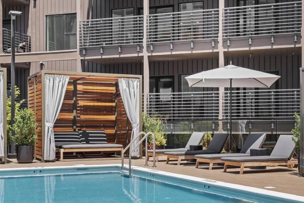 Photograph supplied for Downtown Nashville Pool, Gym + Skyline Views Walk to Bridgestone