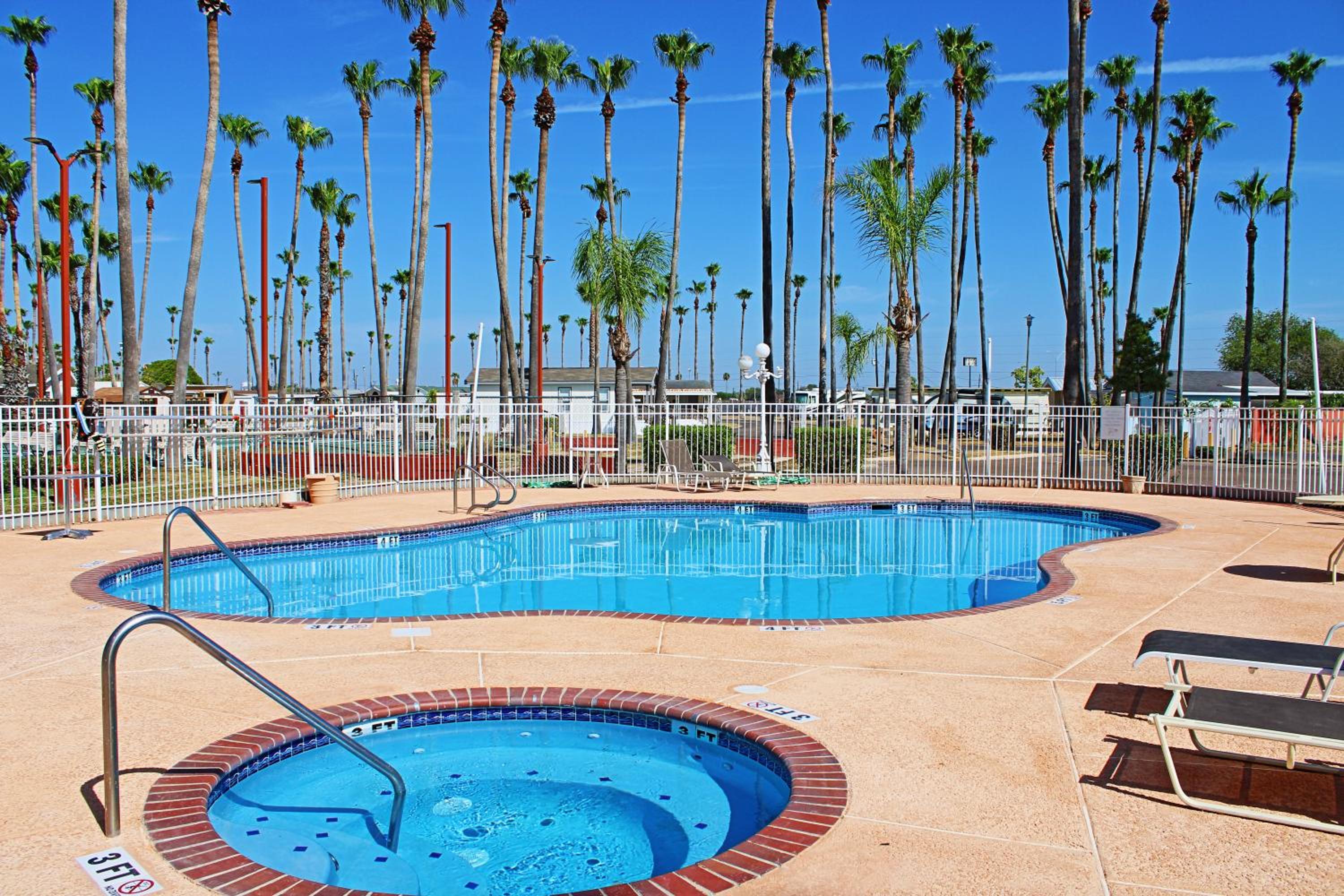 McAllen Vacations - Victoria Palms Inn and Suites - Property Image 3