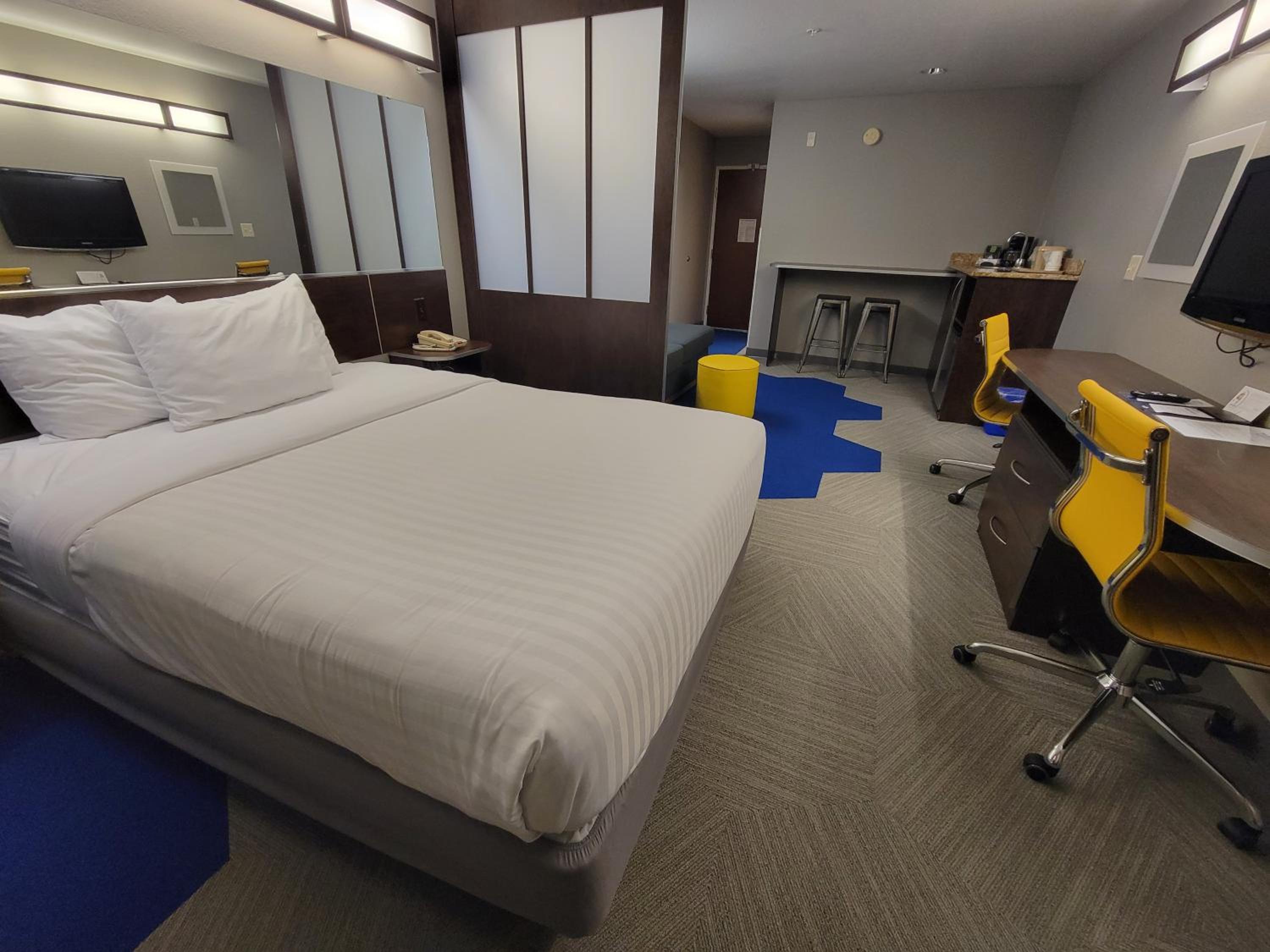 Council Bluffs Vacations - Microtel Inn Suites by Wyndham Bluffs - Property Image 41