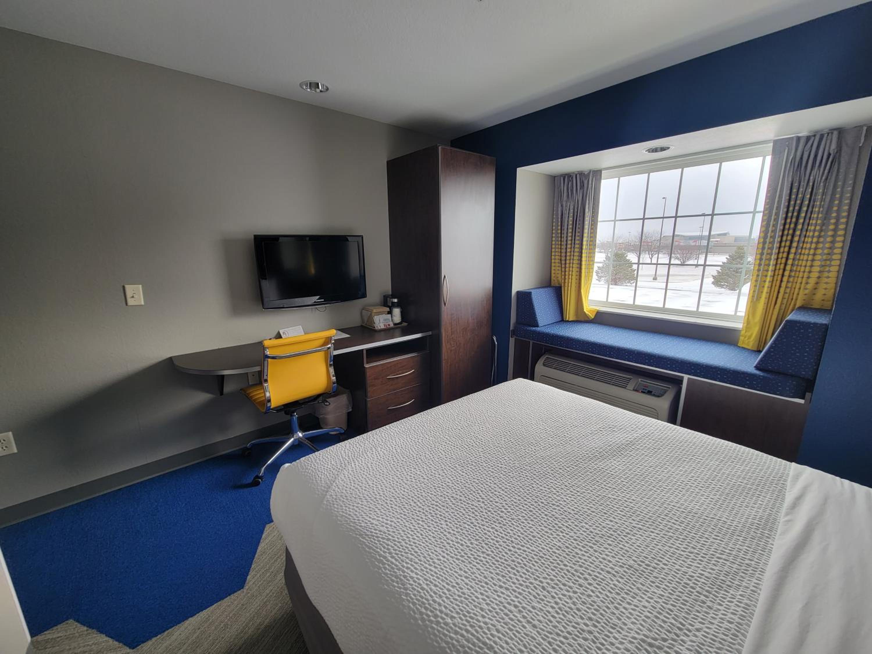 Council Bluffs Vacations - Microtel Inn Suites by Wyndham Bluffs - Property Image 30