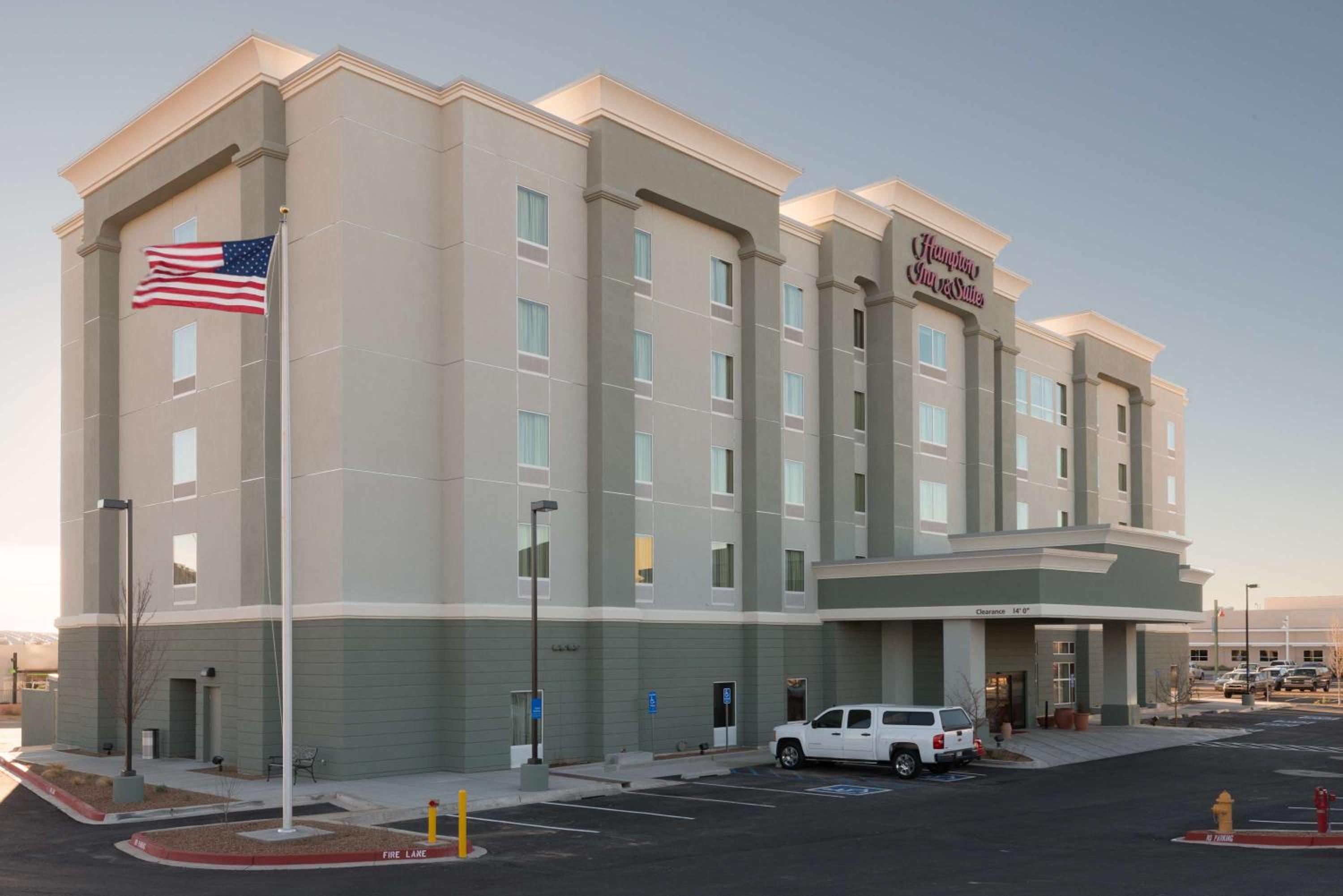 Hotel Hampton Inn & Suites Albuquerque North/I-25 - Image 1