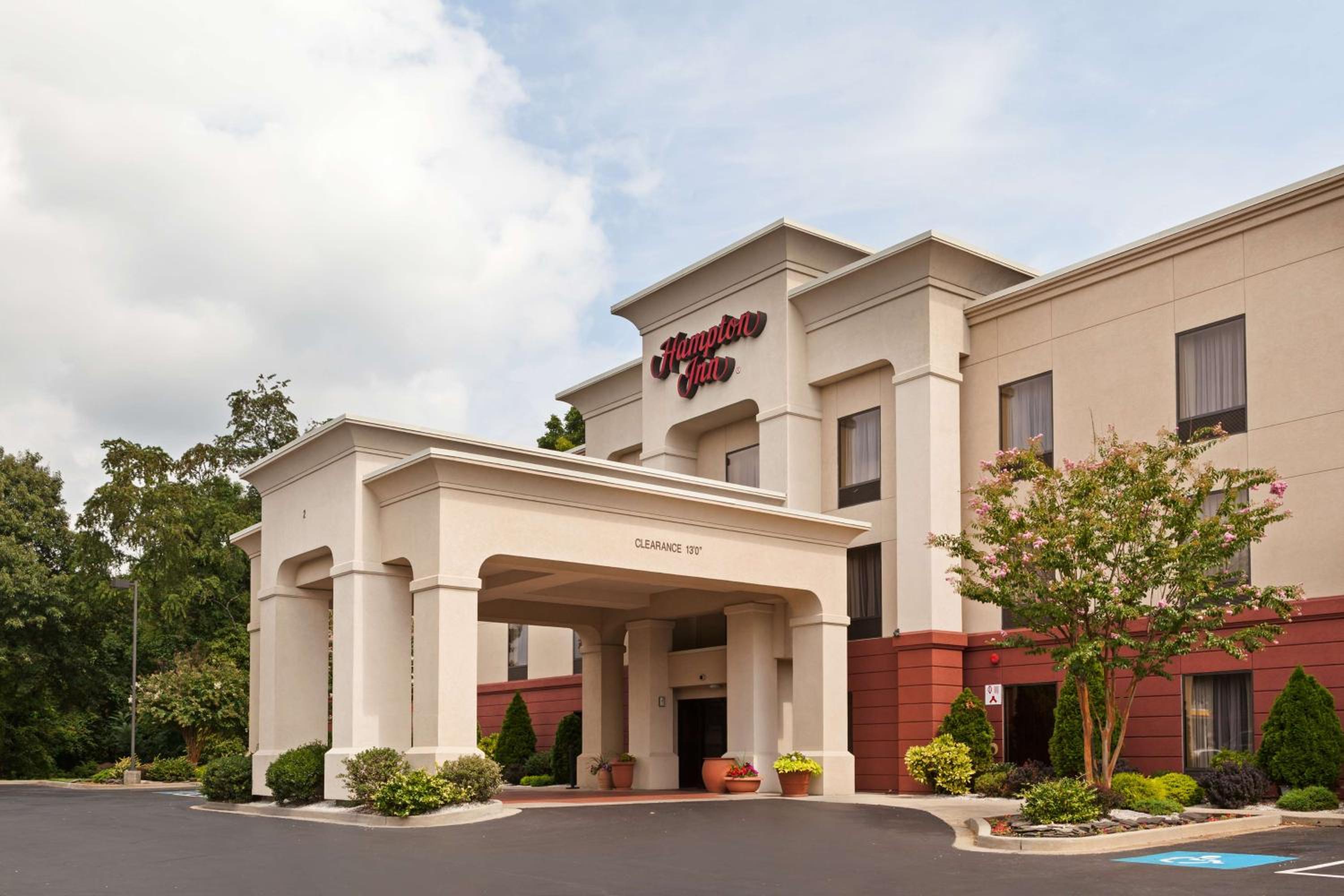 Elkton Vacations - Hampton Inn Elkton - Property Image 2