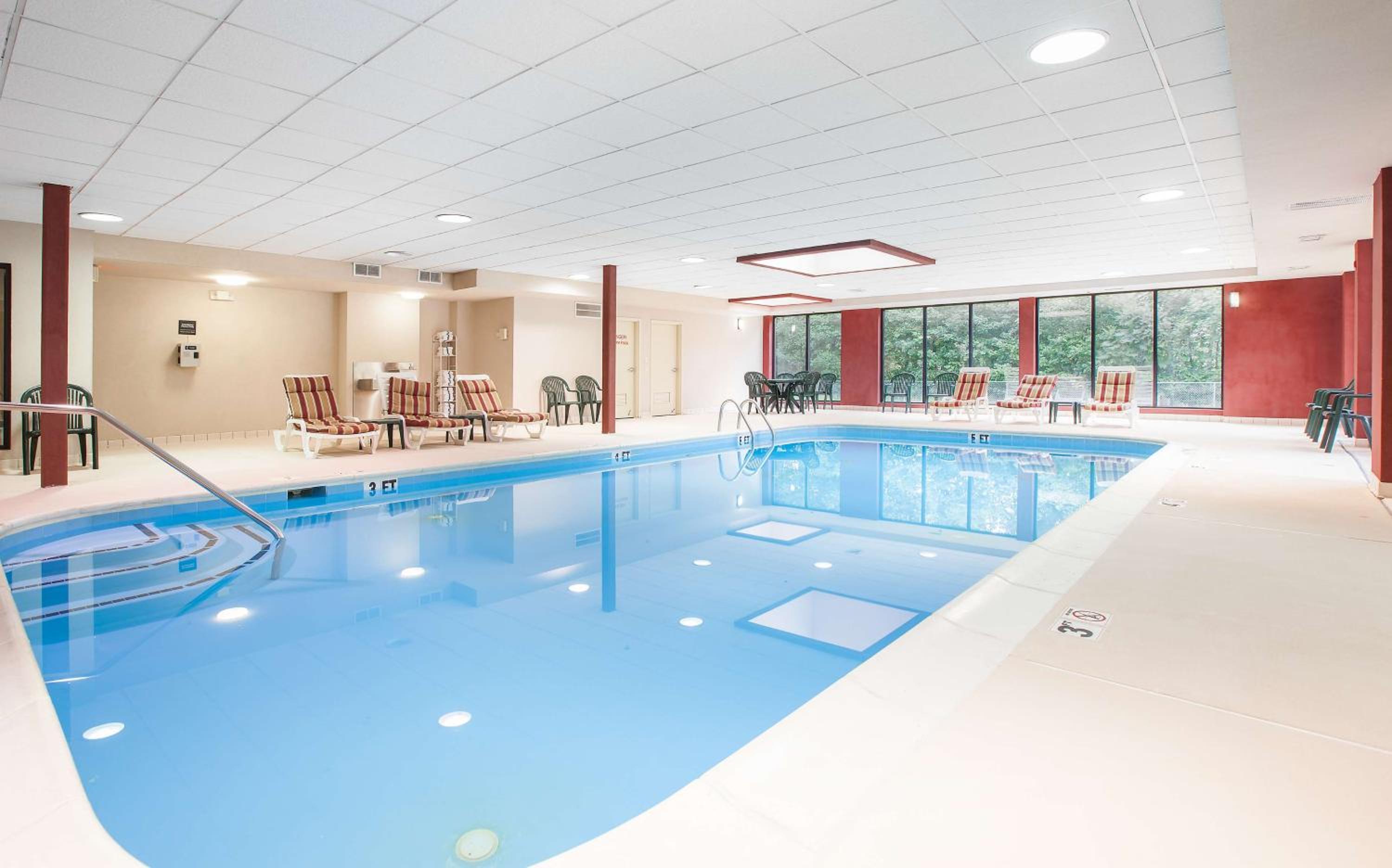 Elkton Vacations - Hampton Inn Elkton - Property Image 6