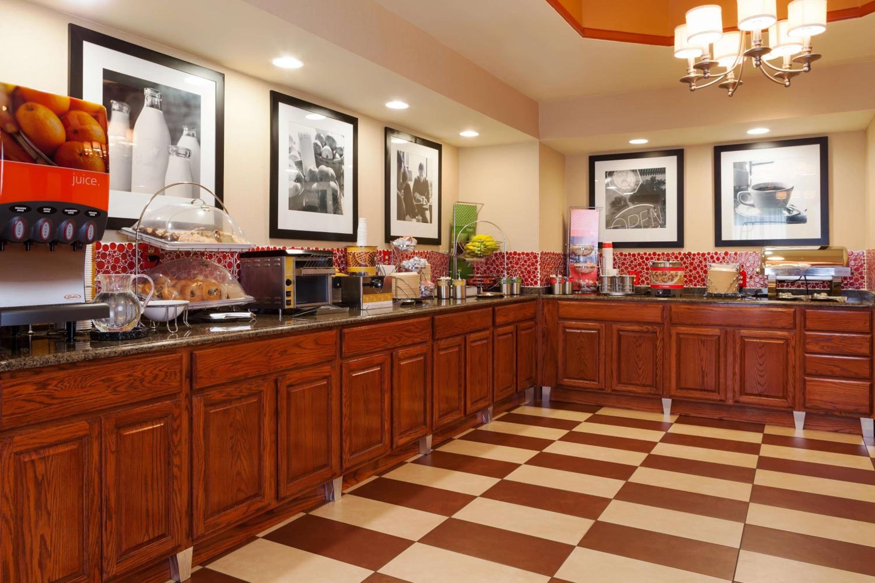 Elkton Vacations - Hampton Inn Elkton - Property Image 8