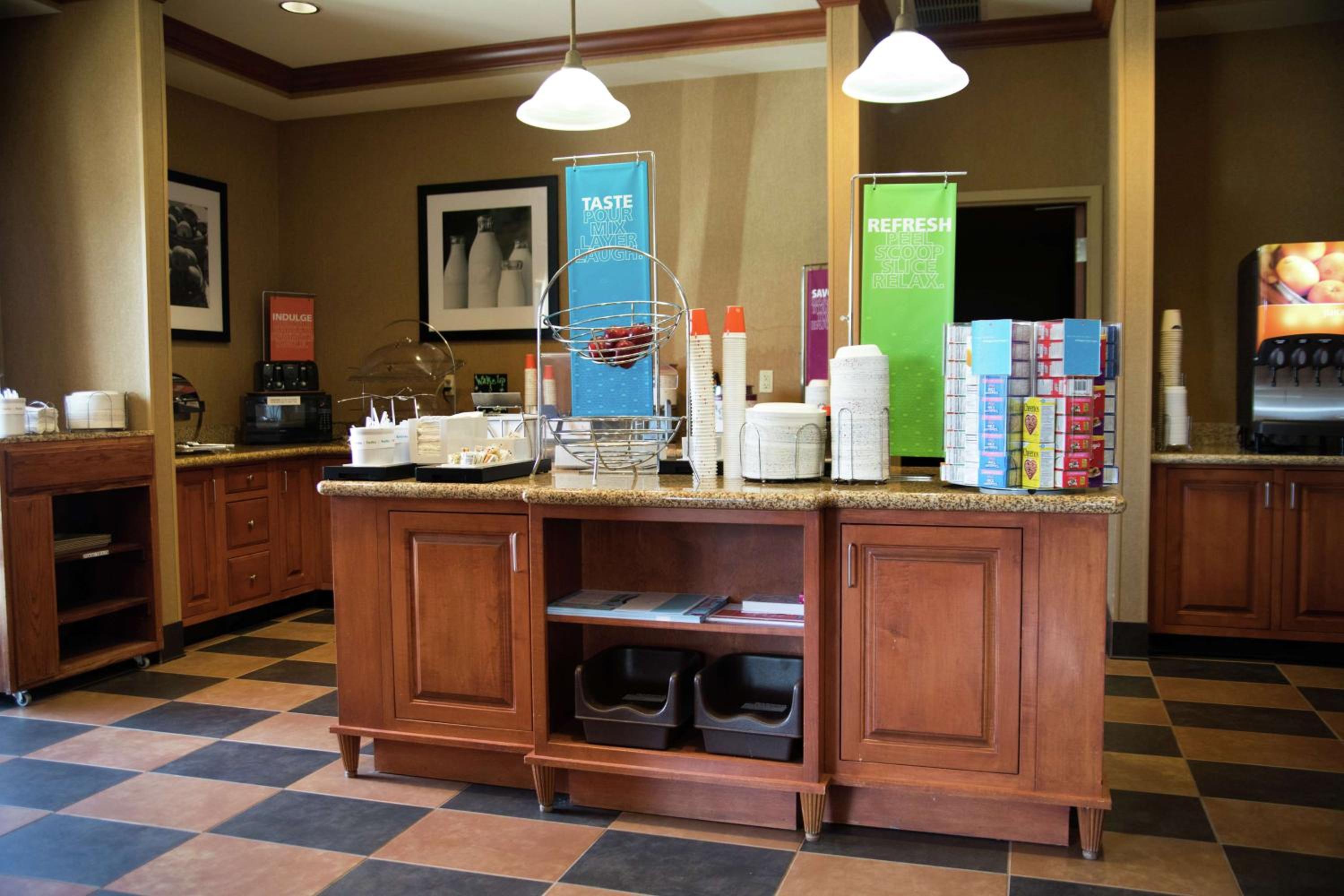 Mountain Home Vacations - Hampton Inn Mountain Home - Property Image 5