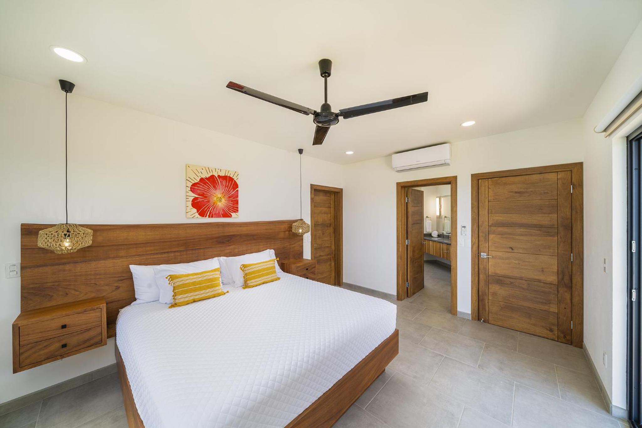 Villa Vista Pacifico - Serene Villa, Ocean View Pool, Rooftop Deck, 5 BR