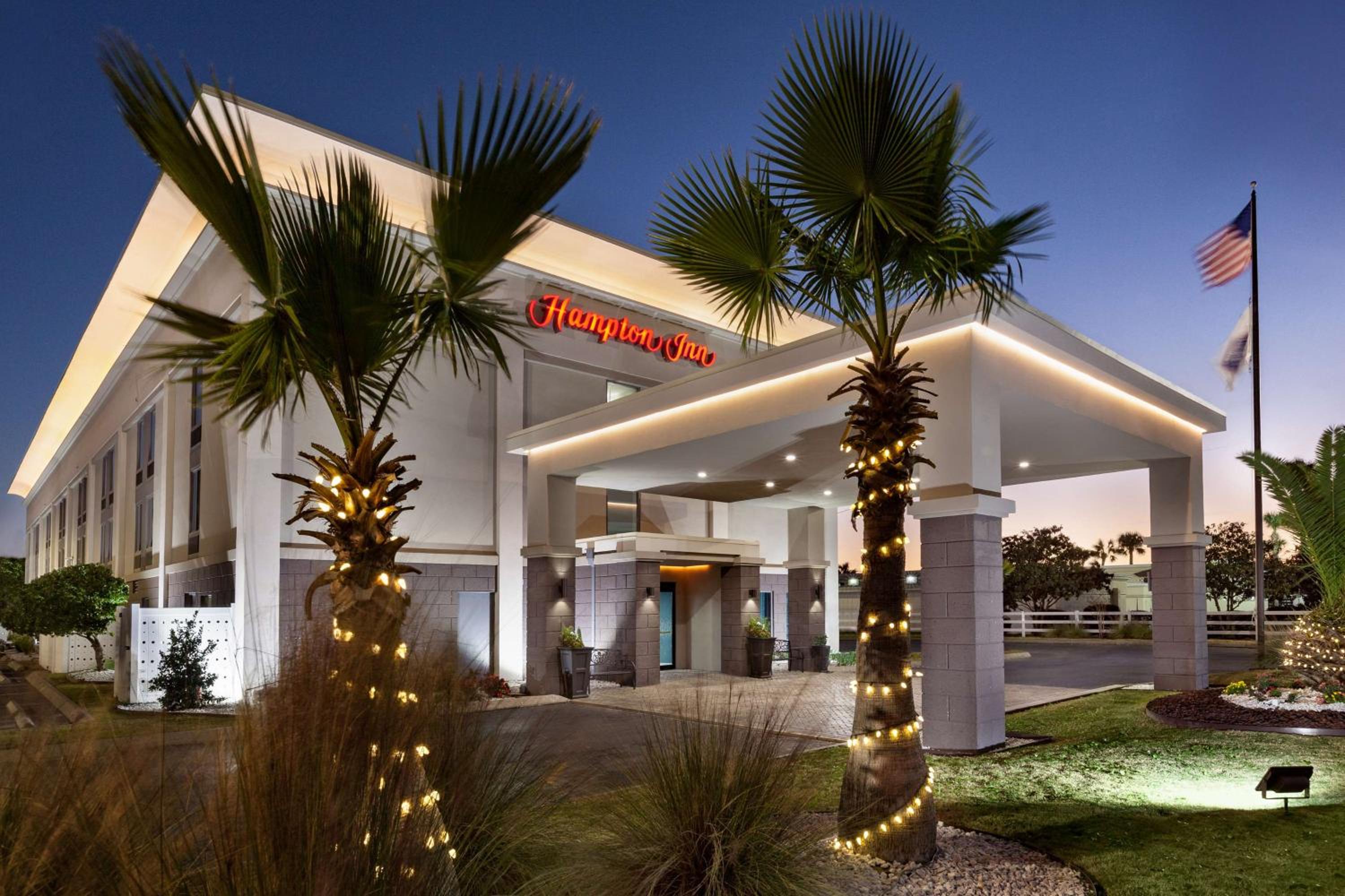 Waycross Vacations - Hampton Inn Waycross - Property Image 1