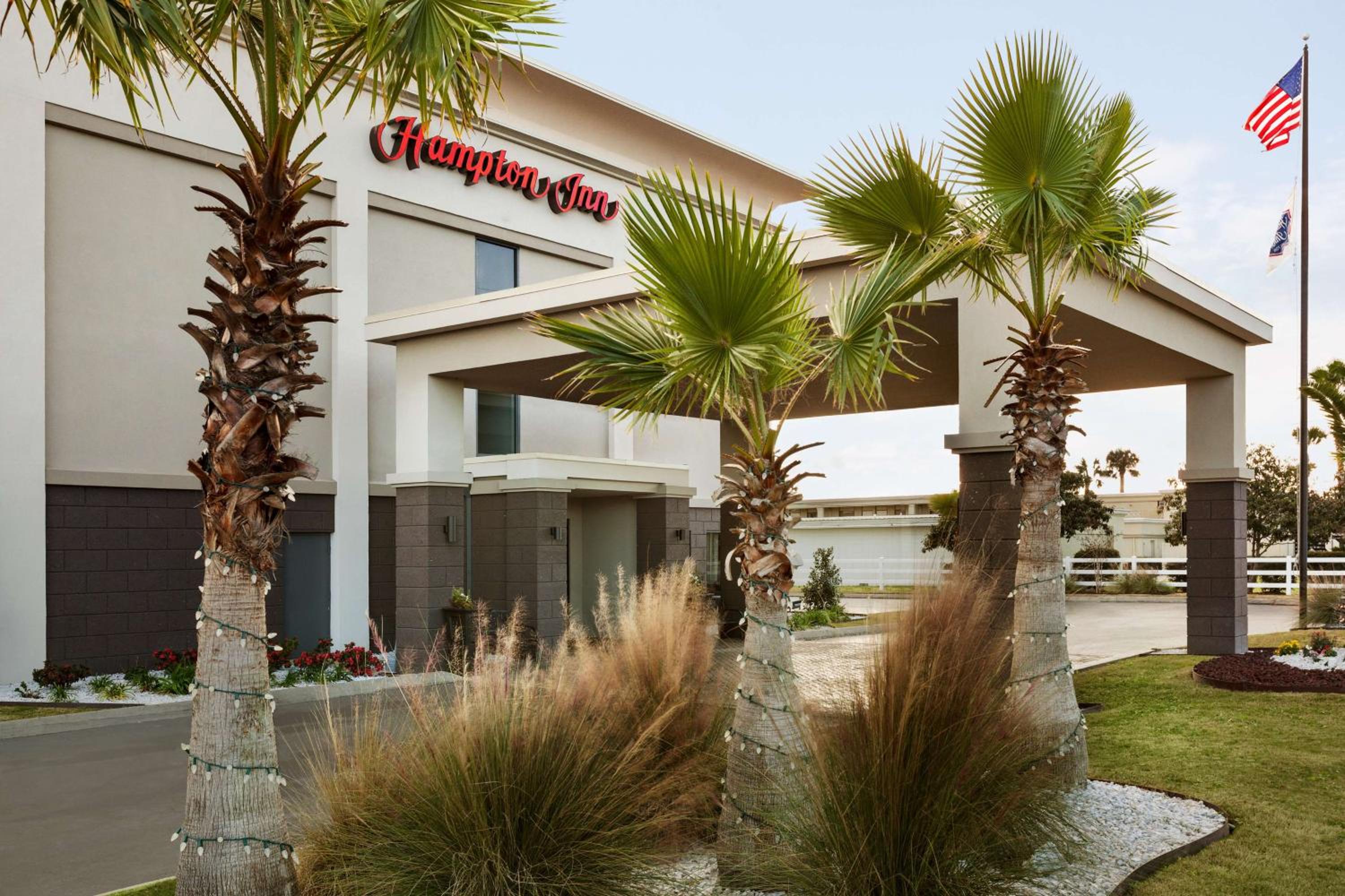Waycross Vacations - Hampton Inn Waycross - Property Image 1