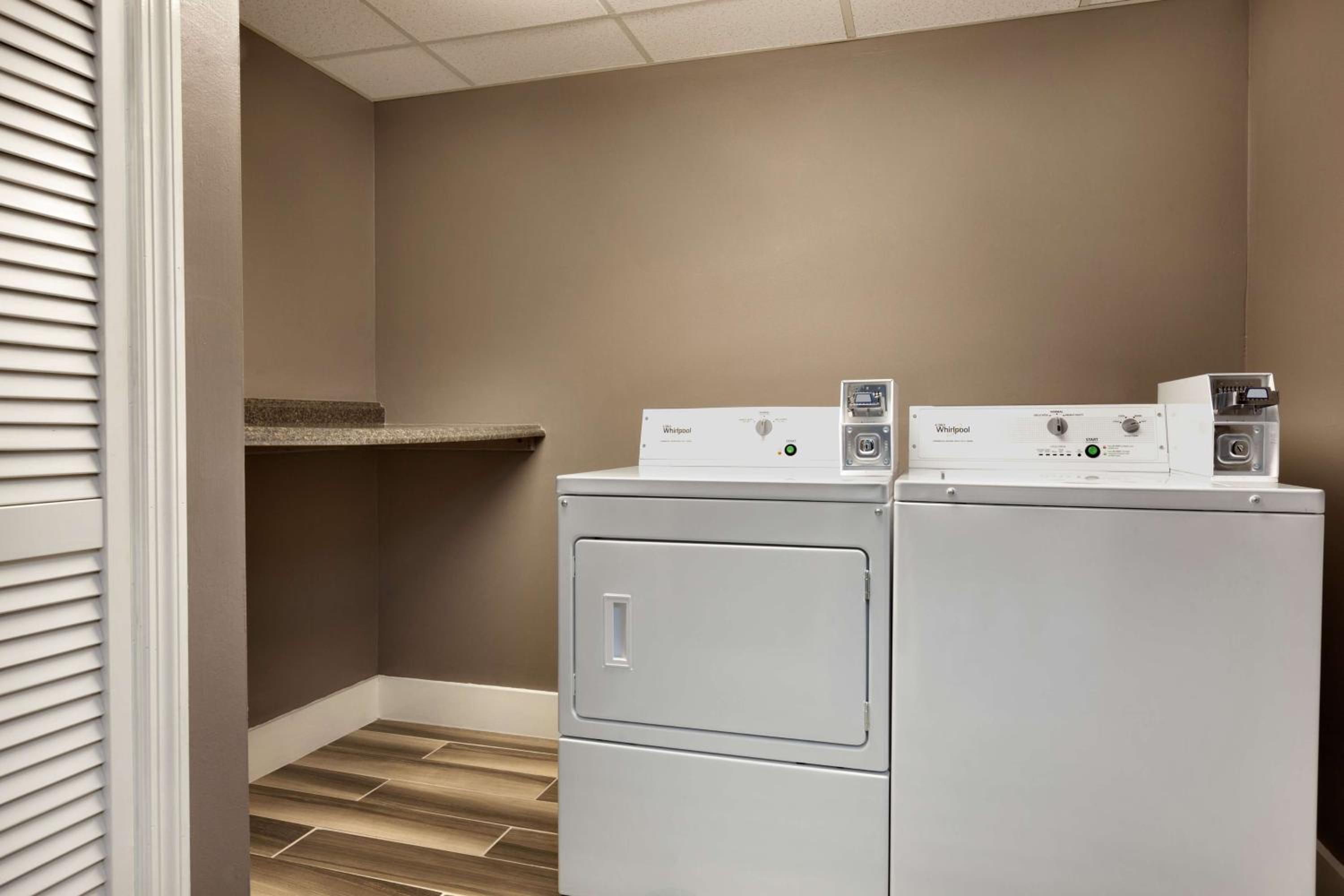 Waycross Vacations - Hampton Inn Waycross - Property Image 4