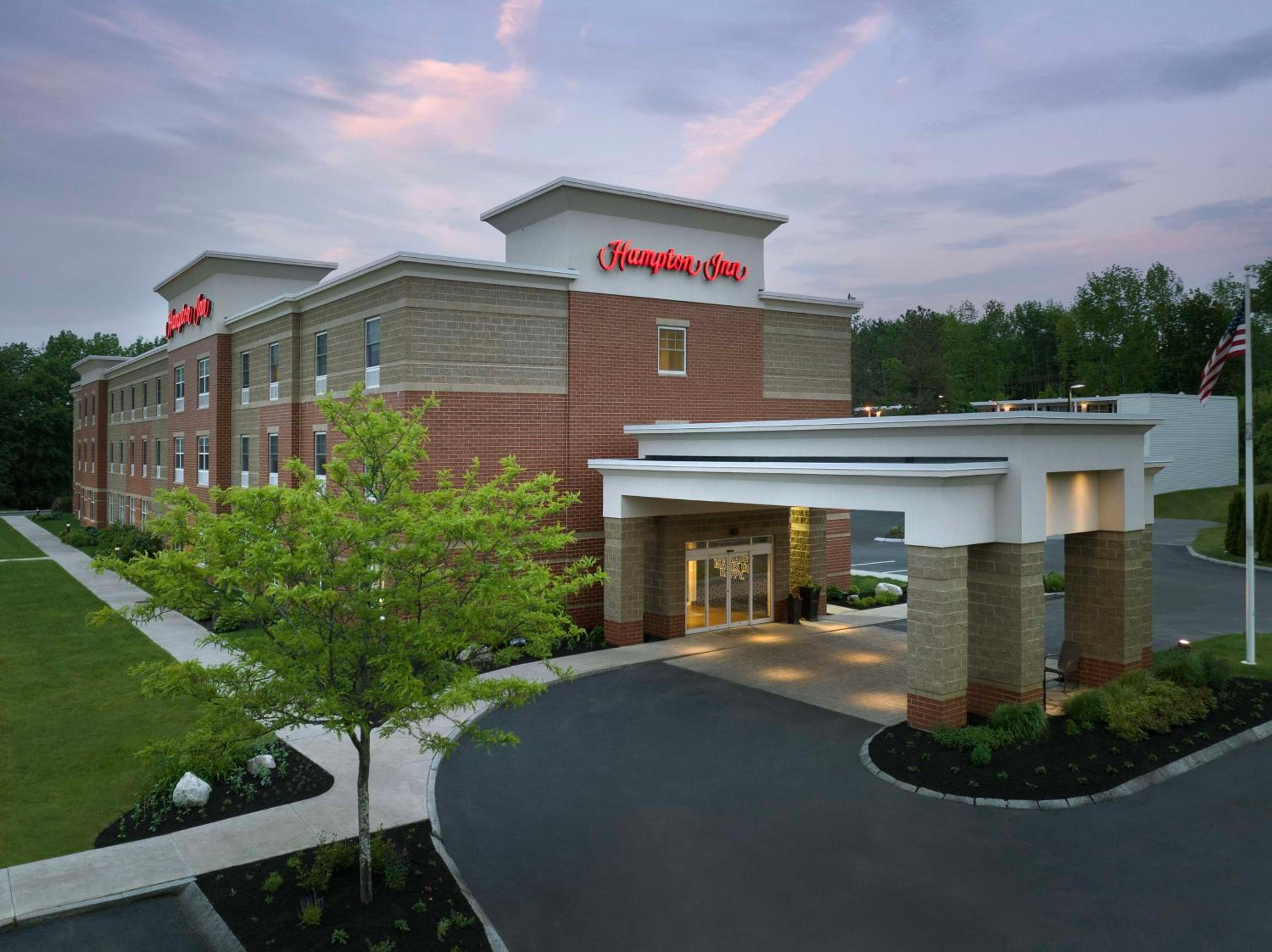 Hotel Hampton Inn Augusta - Image 1