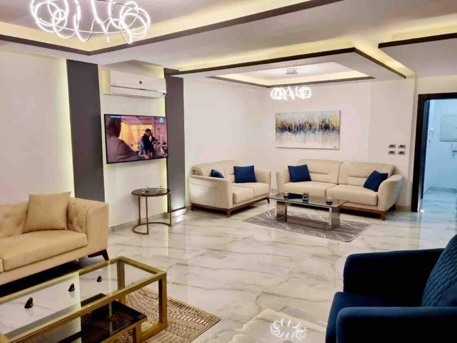 Apartment in tag sultan compound