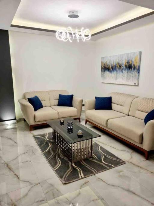 Apartment in tag sultan compound
