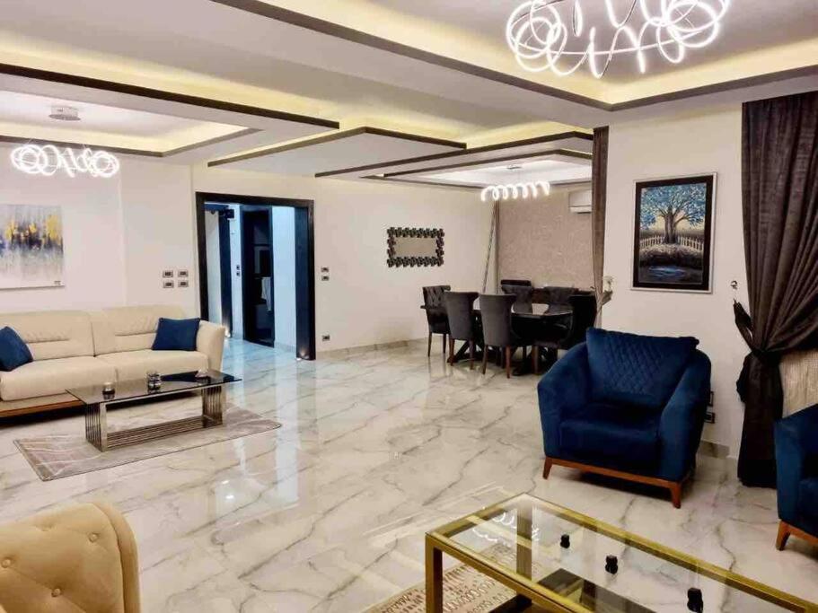 Apartment in tag sultan compound
