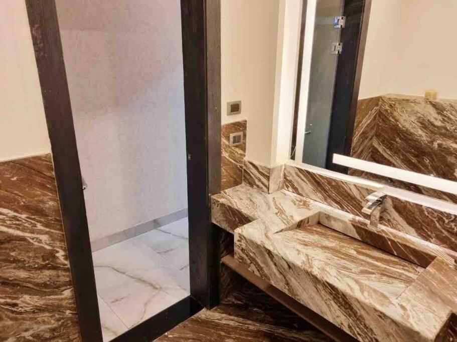 Apartment in tag sultan compound