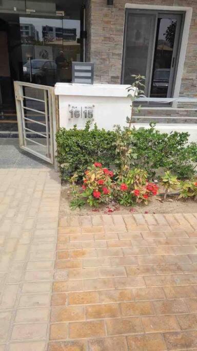 Apartment in tag sultan compound