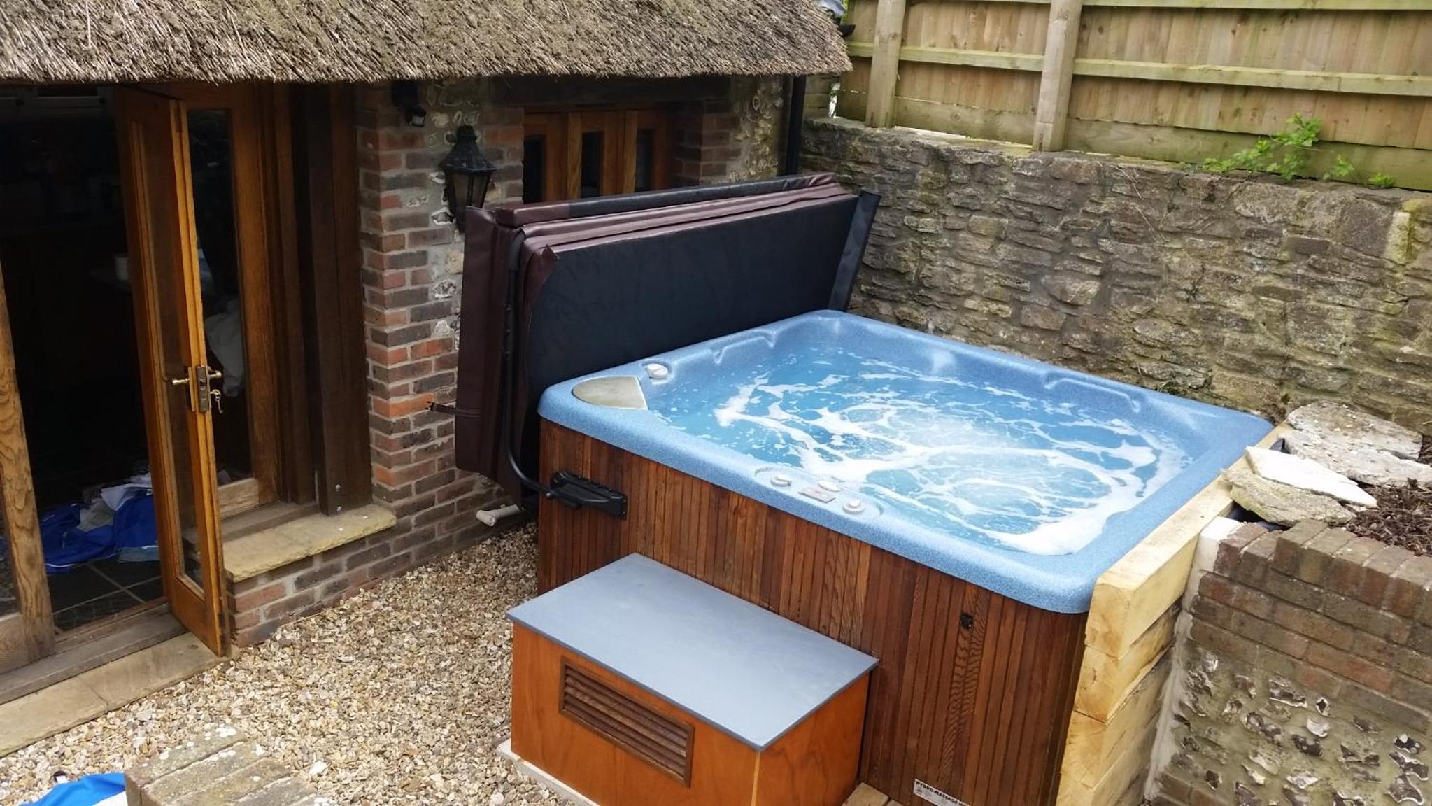 Stable Cottage - Sleeps 6, near Lulworth Cove view 3