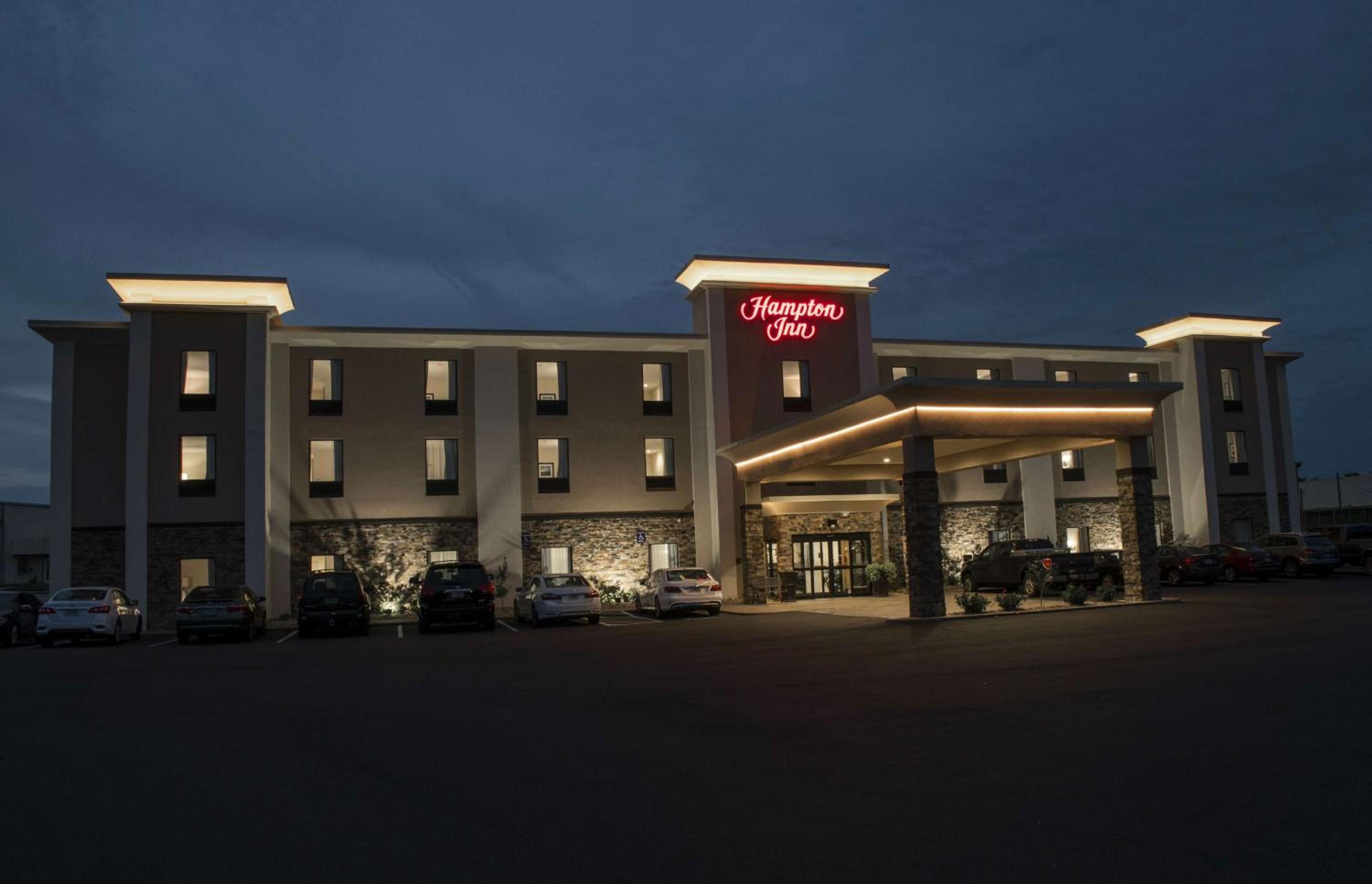 Hampton Inn Hartwell Ga - Property Image 1