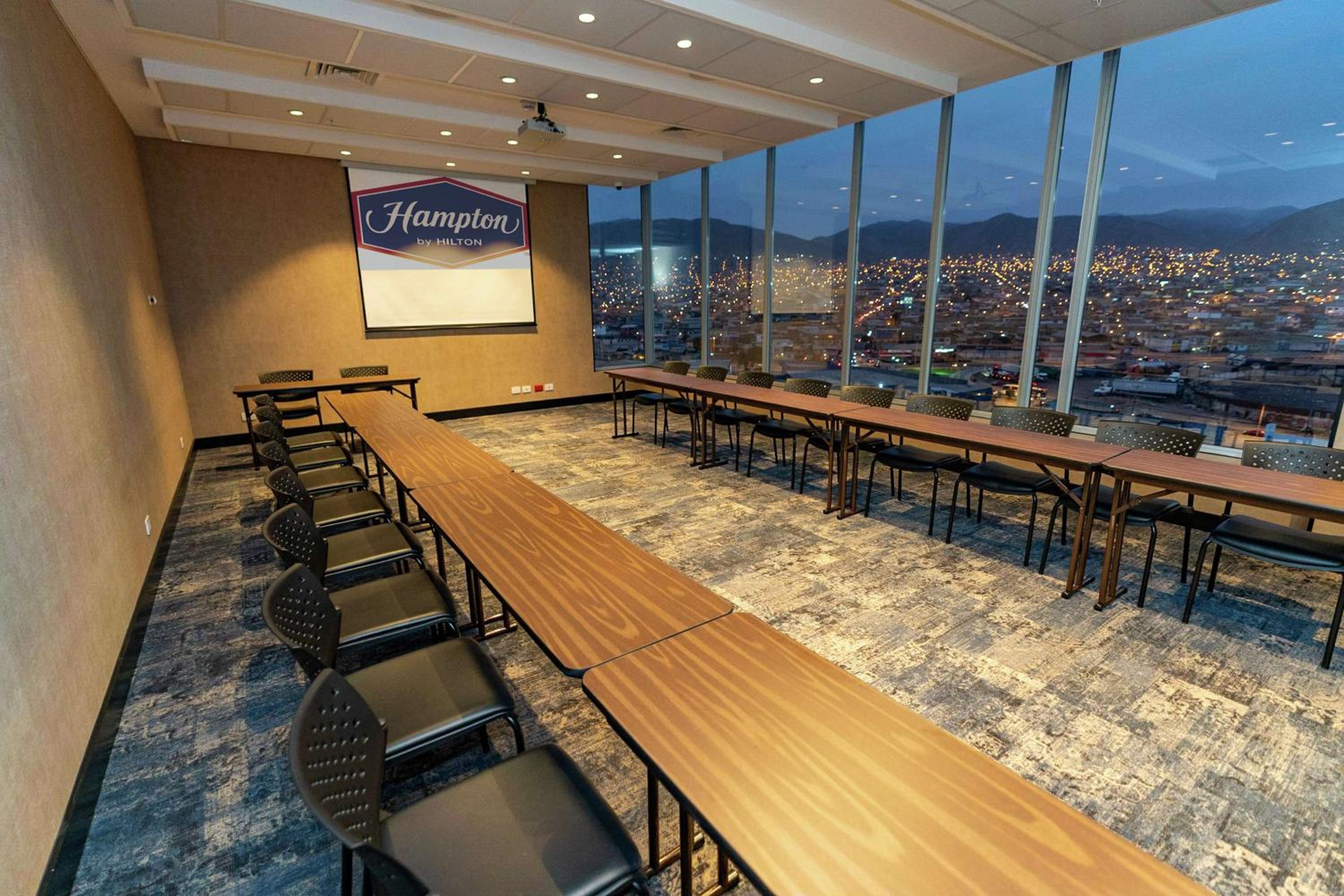 Antofagasta Vacations - Hampton By Hilton Antofagasta - Property Image 6