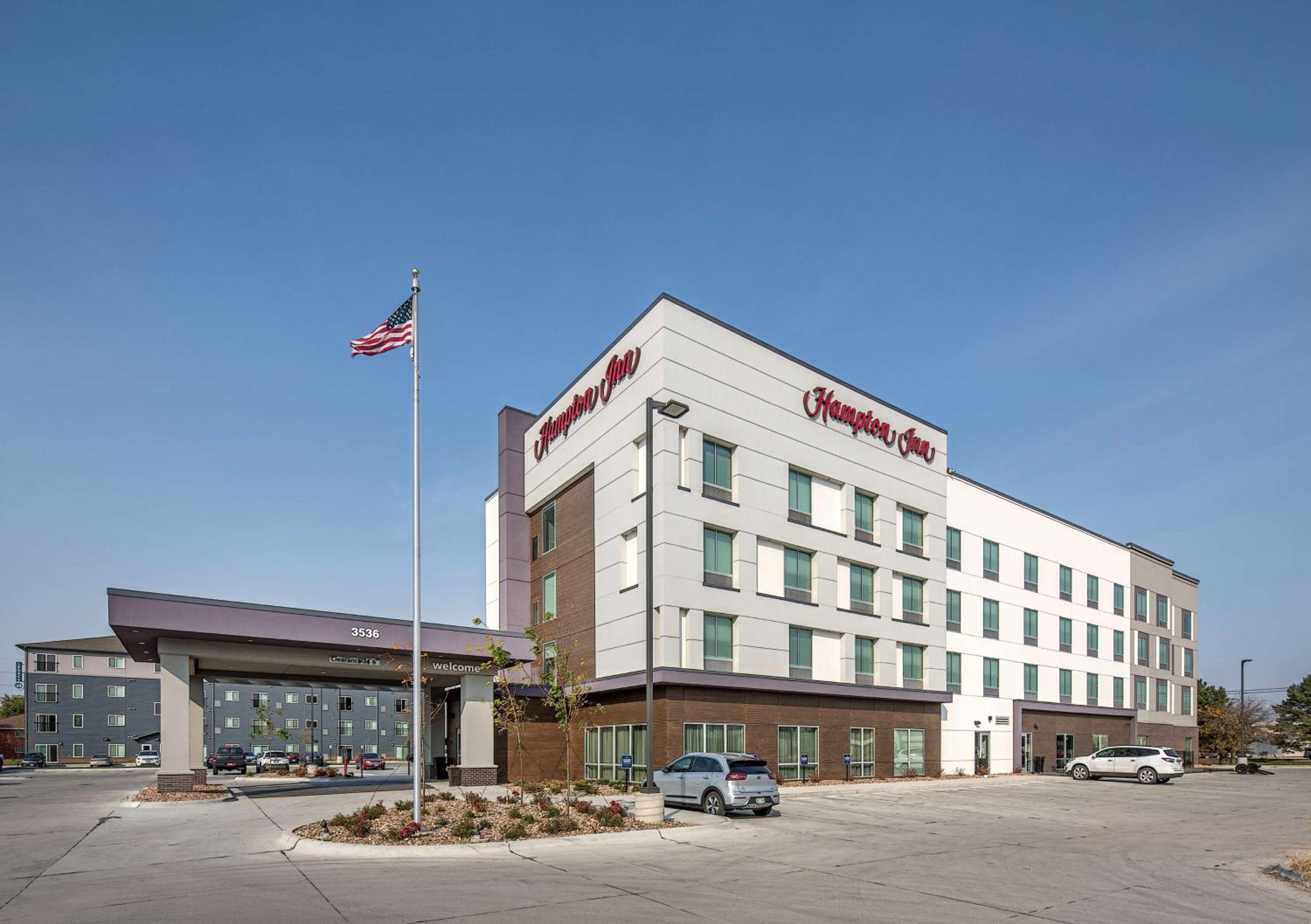 Hotel Hampton Inn Columbus - Image 1