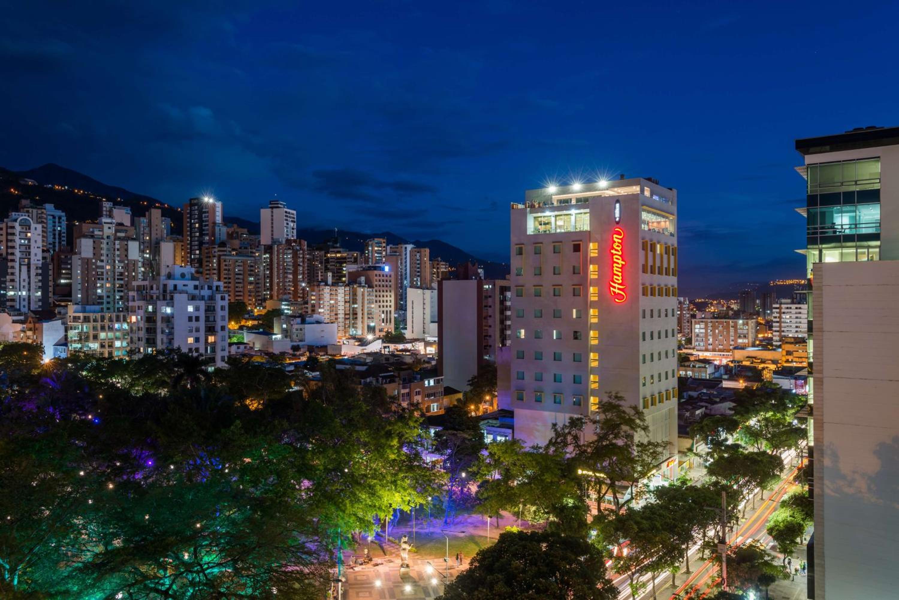 Hotel Hampton By Hilton Bucaramanga - Image 1
