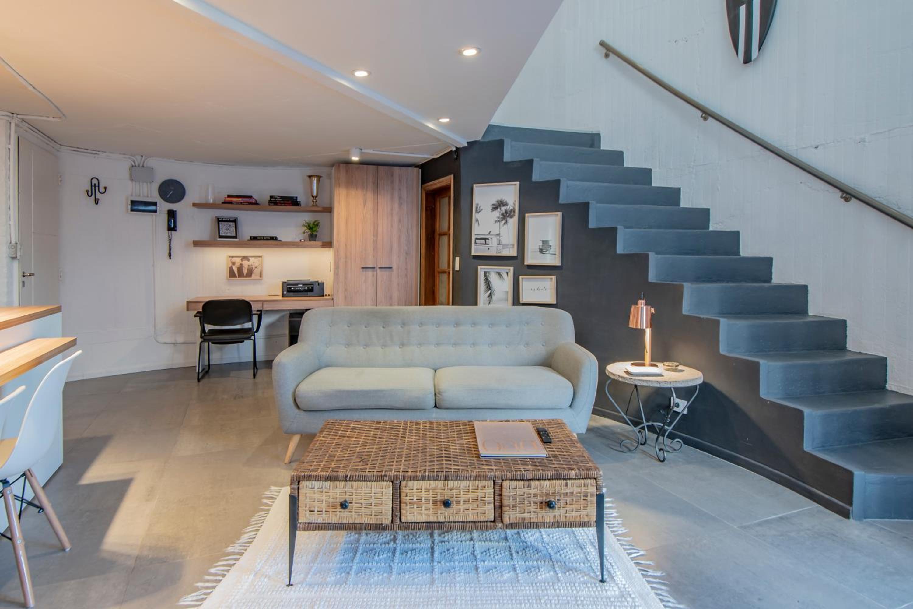 A Palemro Hollywood Loft Premium