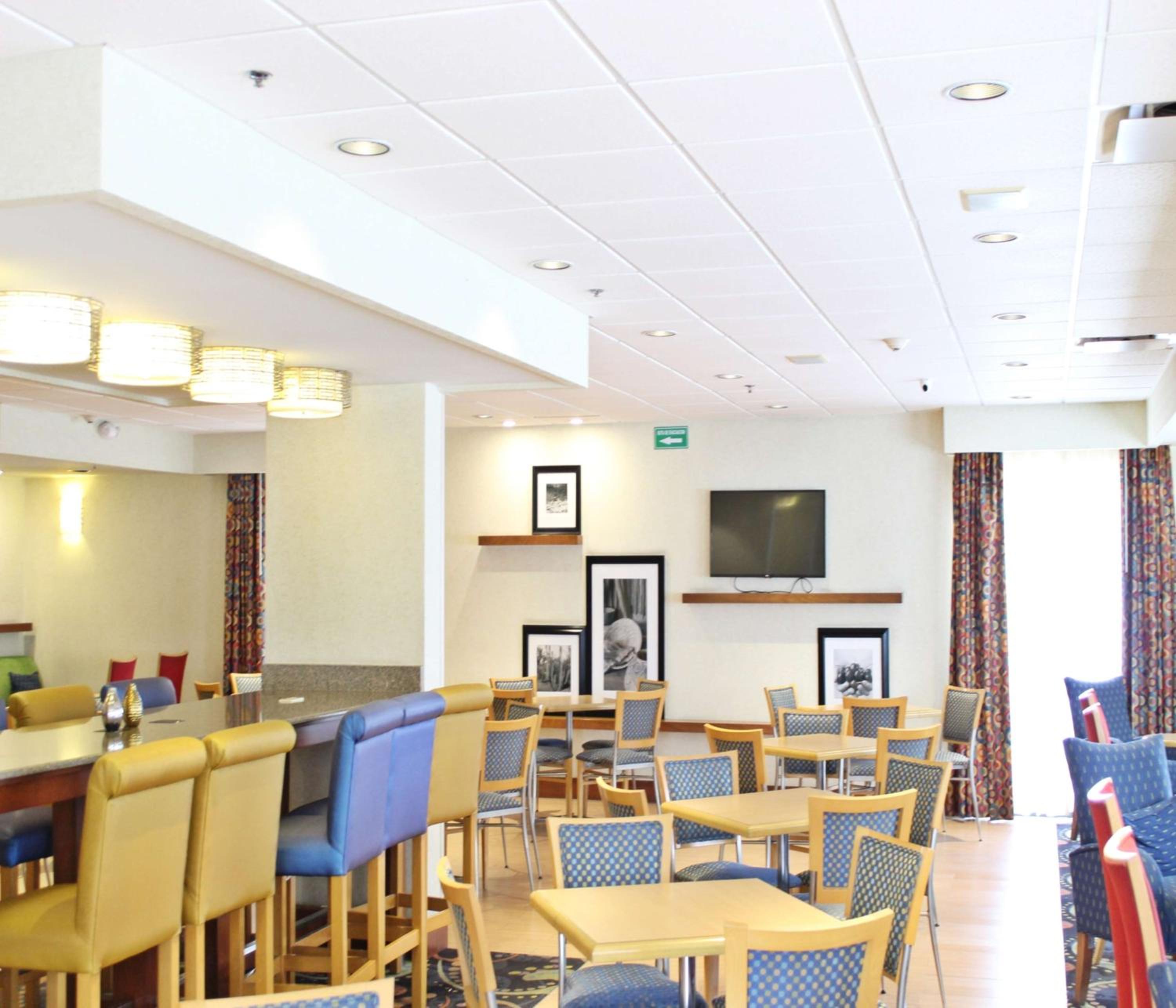 Saltillo Vacations - Hampton by Hilton Saltillo Zona Aeropuerto - Property Image 12