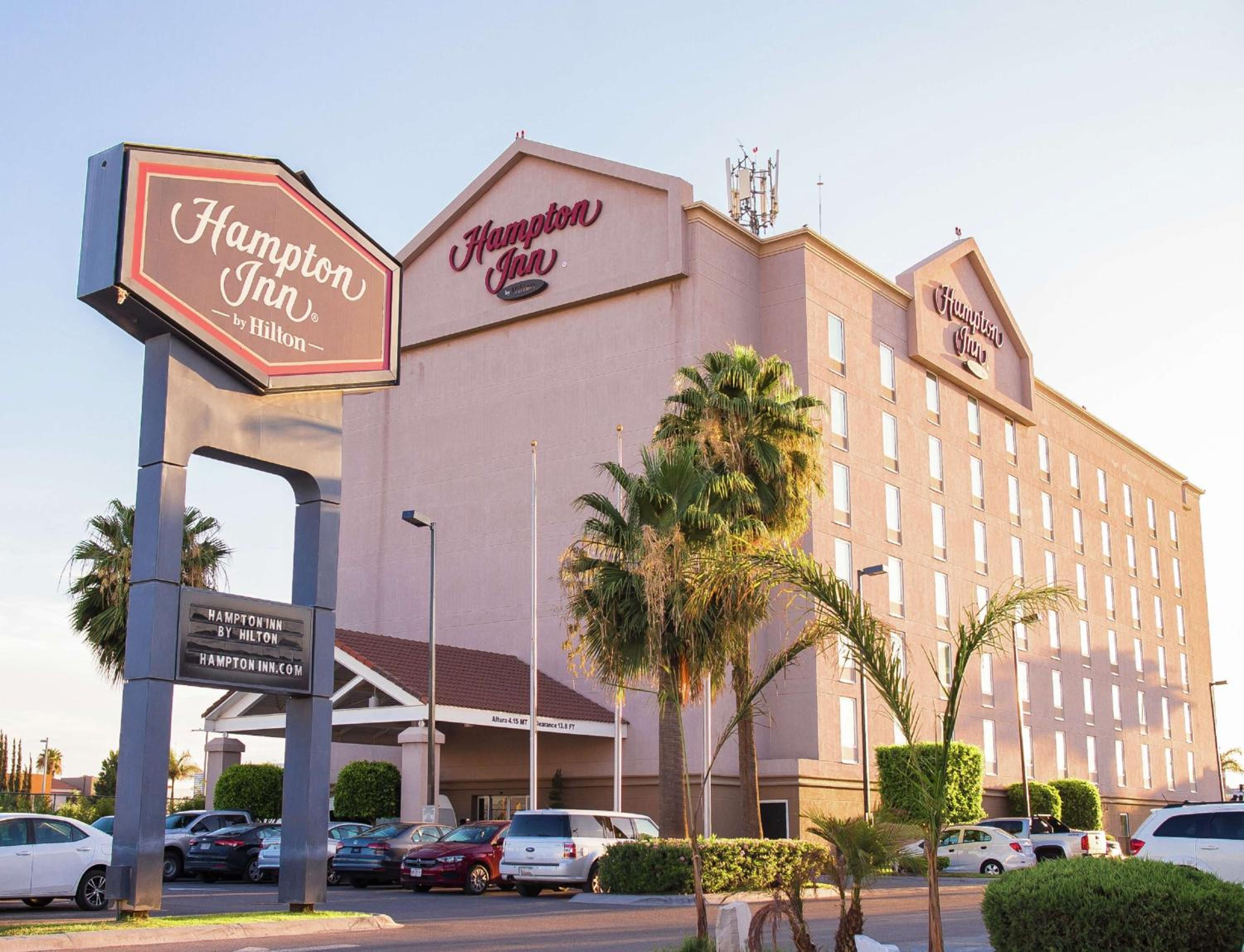 Torreon Vacations - Hampton Inn Torreon Airport-Galerias - Property Image 1