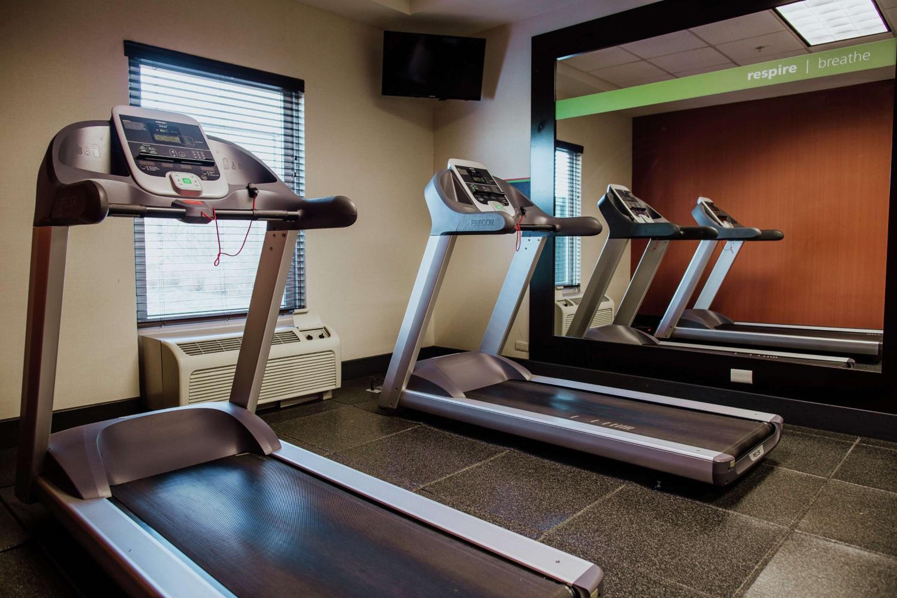 Torreon Vacations - Hampton Inn Torreon Airport-Galerias - Property Image 11